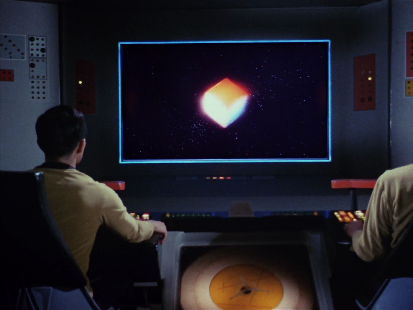 ariane179254_StarTrek_1x10_TheCorbomiteManouver_0509.jpg