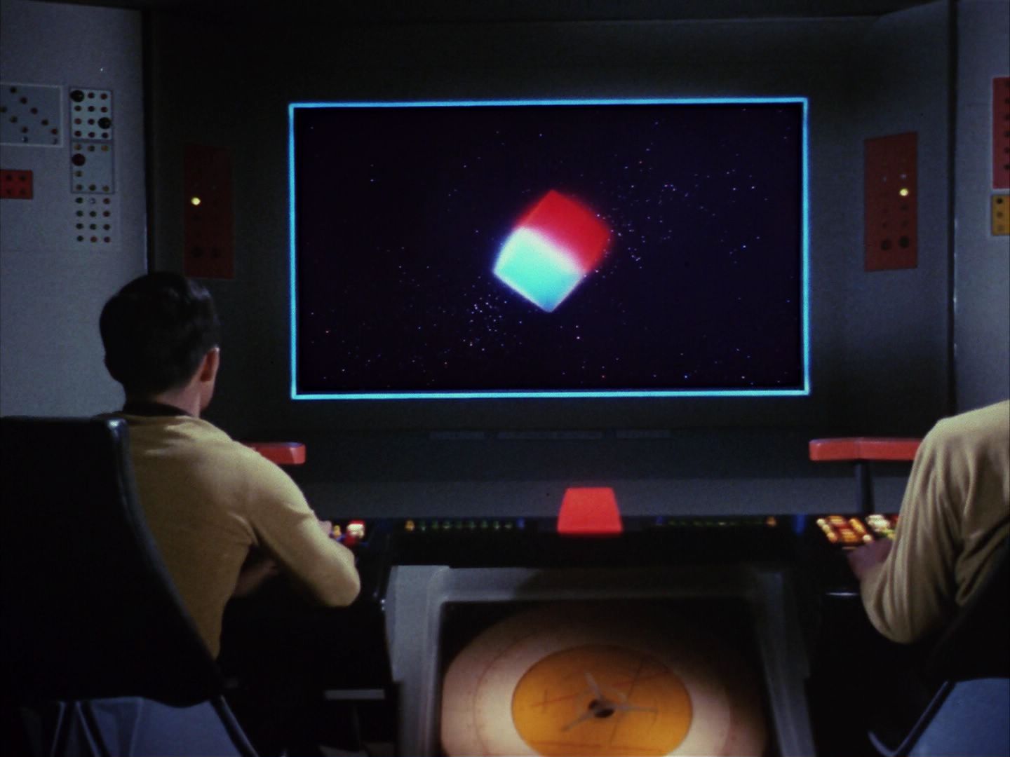 ariane179254_StarTrek_1x10_TheCorbomiteManouver_0530.jpg