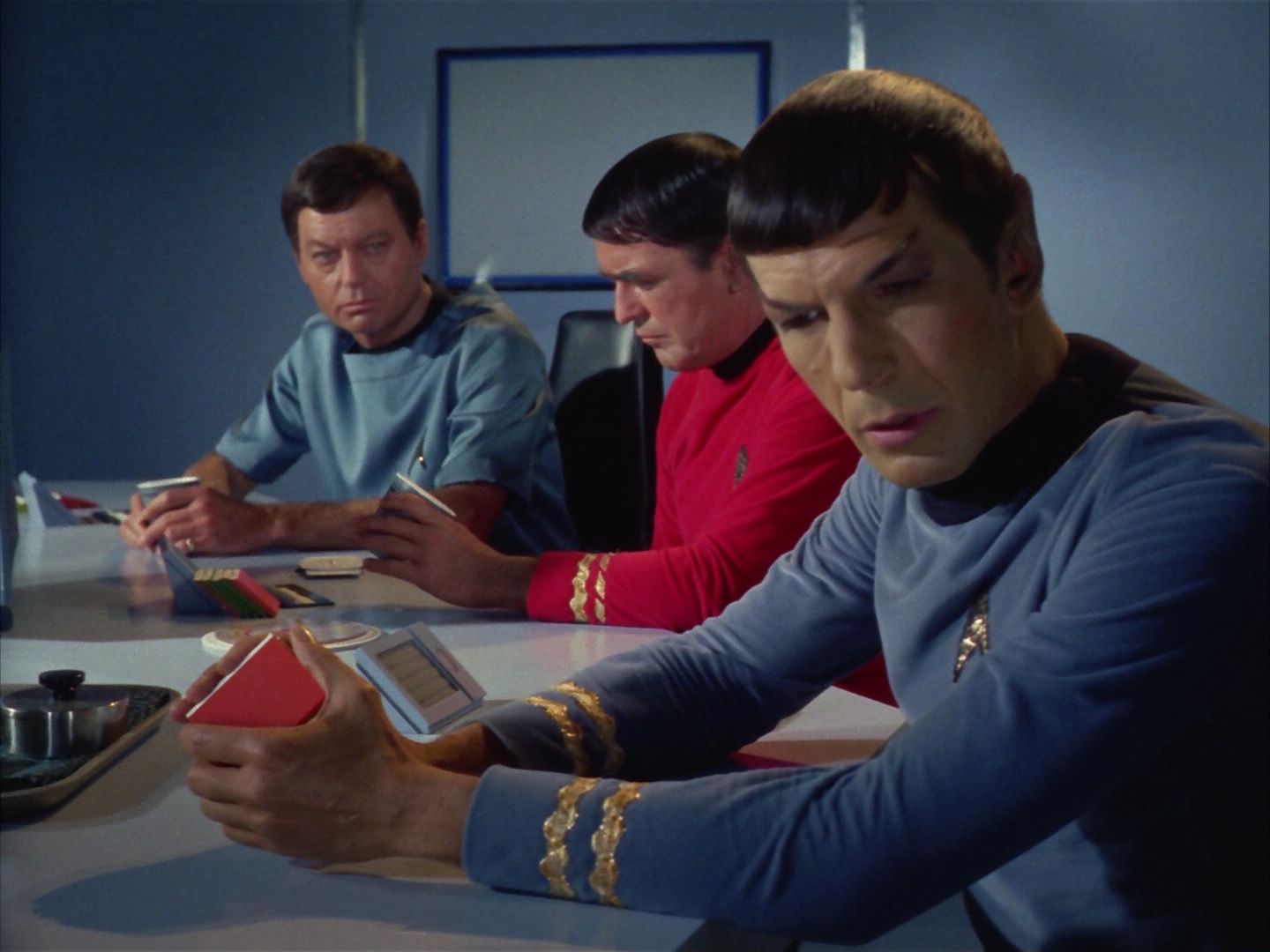 ariane179254_StarTrek_1x10_TheCorbomiteManouver_0635.jpg