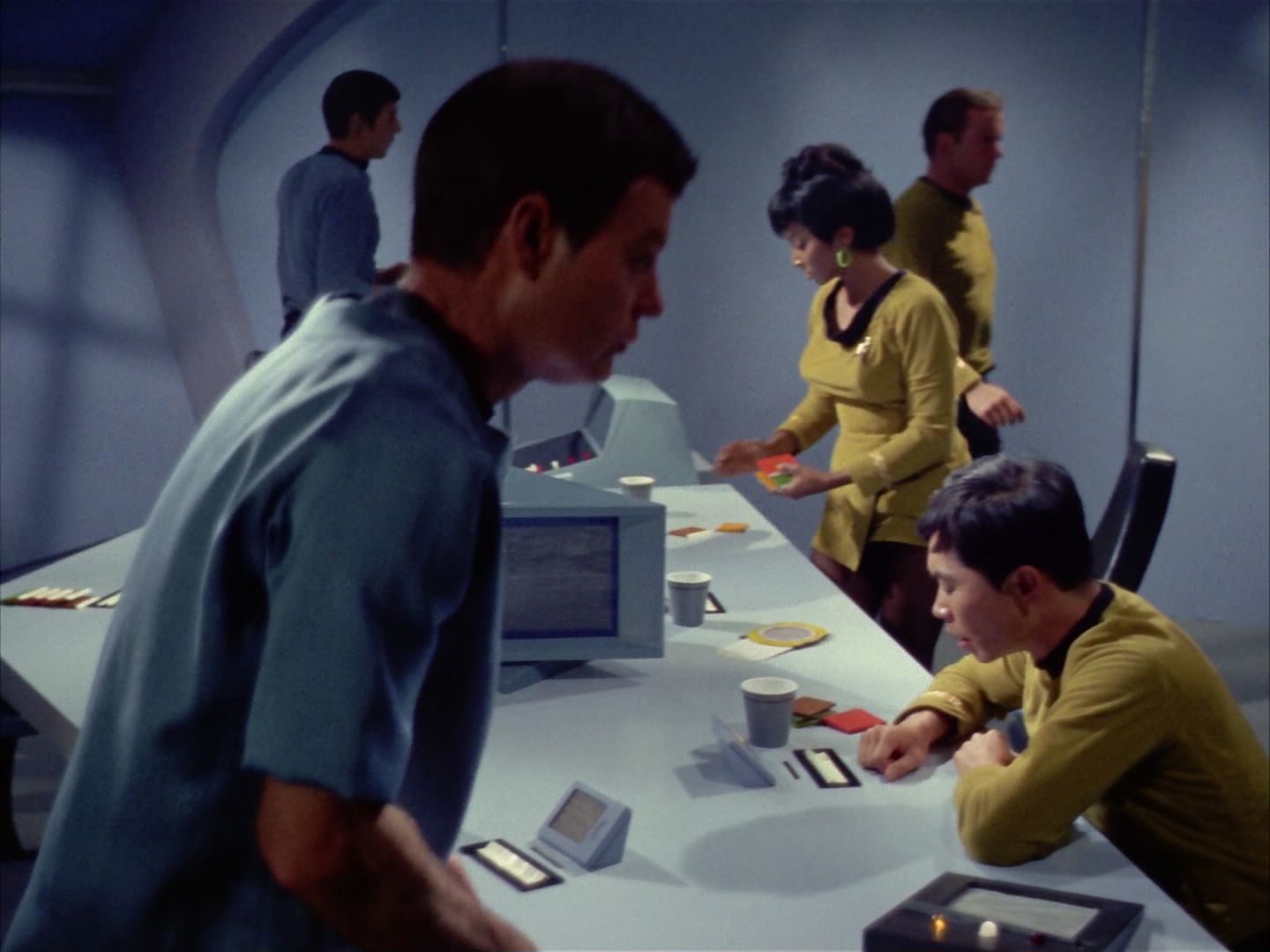 ariane179254_StarTrek_1x10_TheCorbomiteManouver_0676.jpg