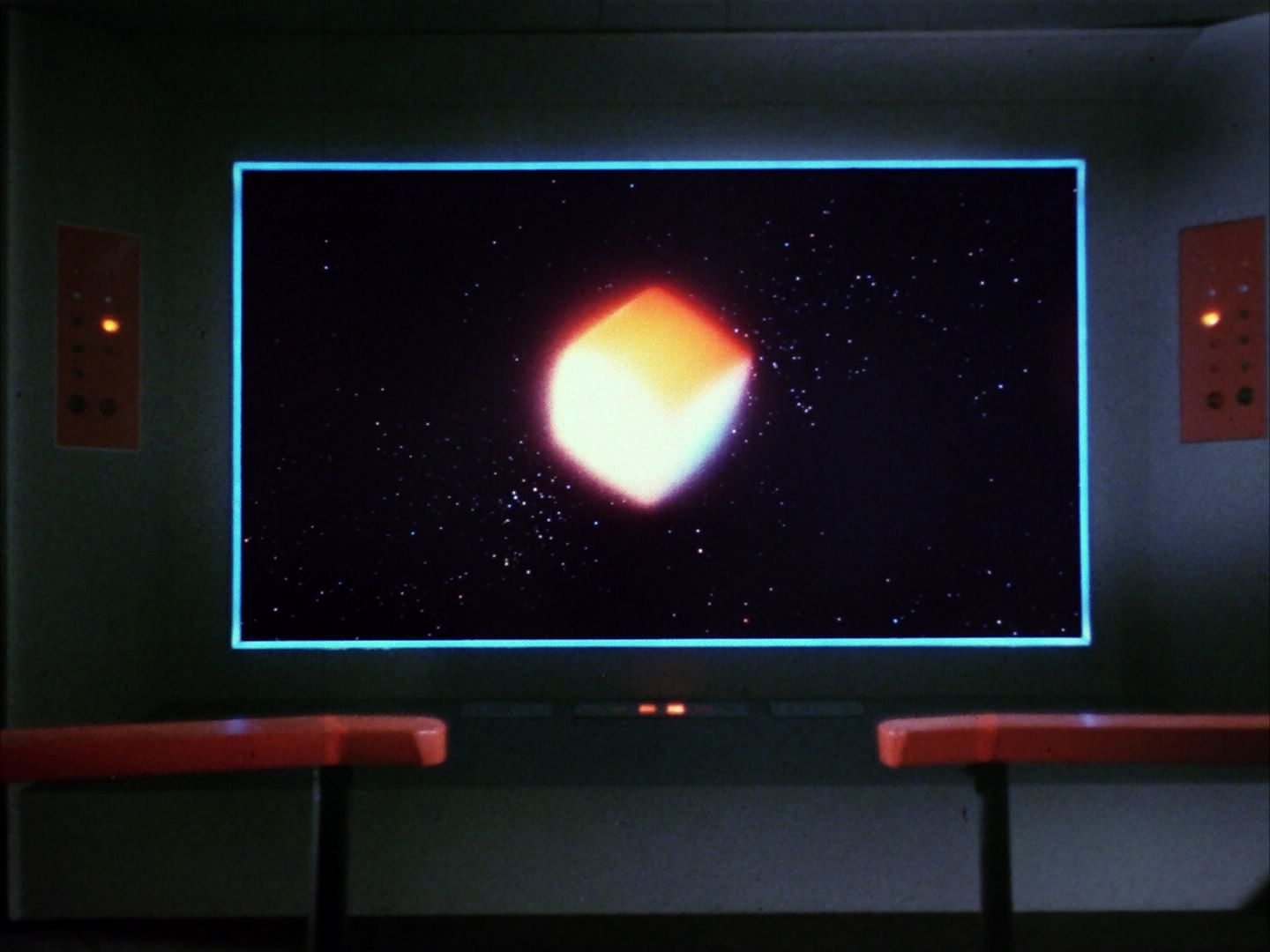 ariane179254_StarTrek_1x10_TheCorbomiteManouver_0699.jpg