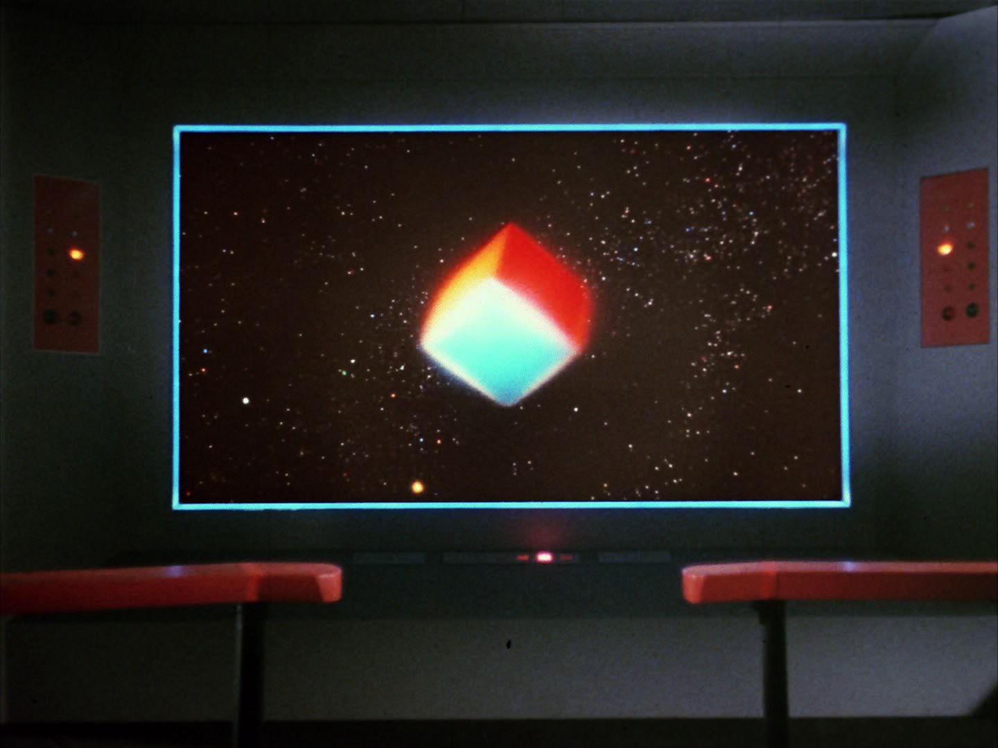 ariane179254_StarTrek_1x10_TheCorbomiteManouver_0710.jpg