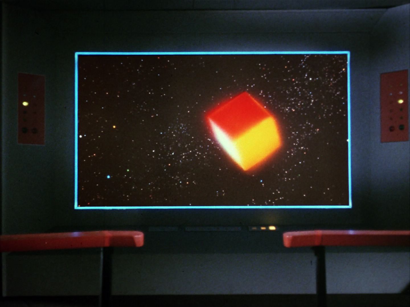 ariane179254_StarTrek_1x10_TheCorbomiteManouver_0727.jpg
