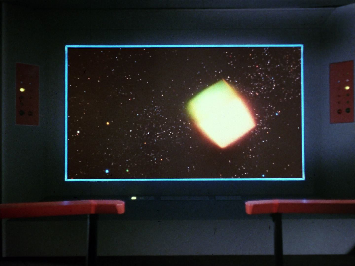 ariane179254_StarTrek_1x10_TheCorbomiteManouver_0729.jpg