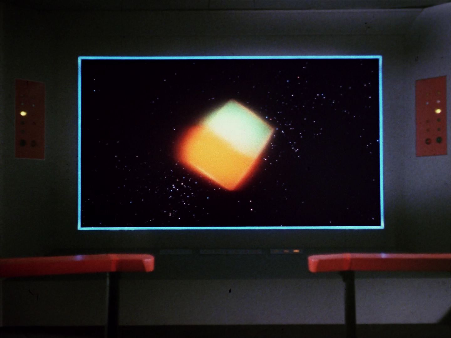 ariane179254_StarTrek_1x10_TheCorbomiteManouver_0776.jpg