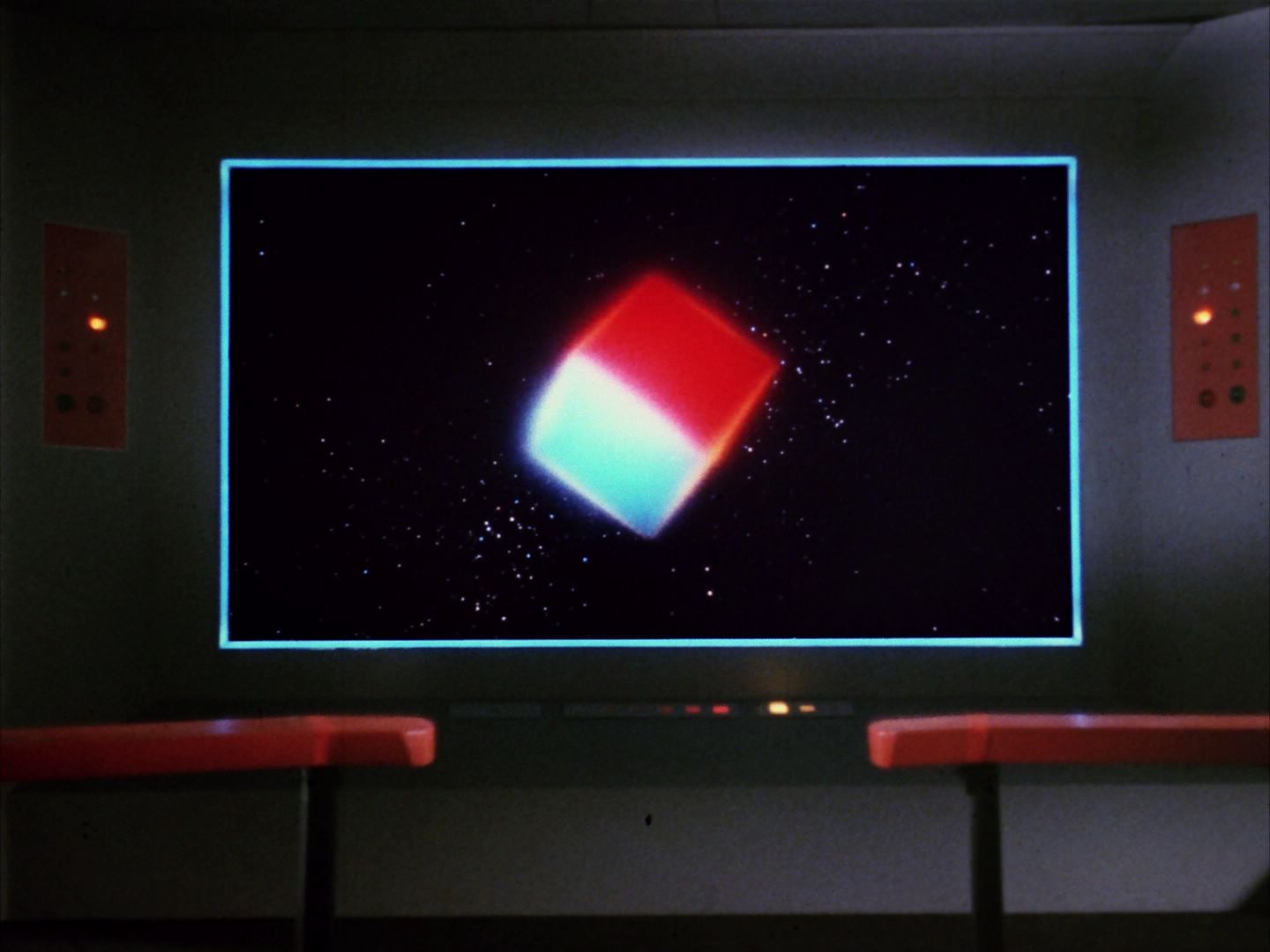 ariane179254_StarTrek_1x10_TheCorbomiteManouver_0777.jpg