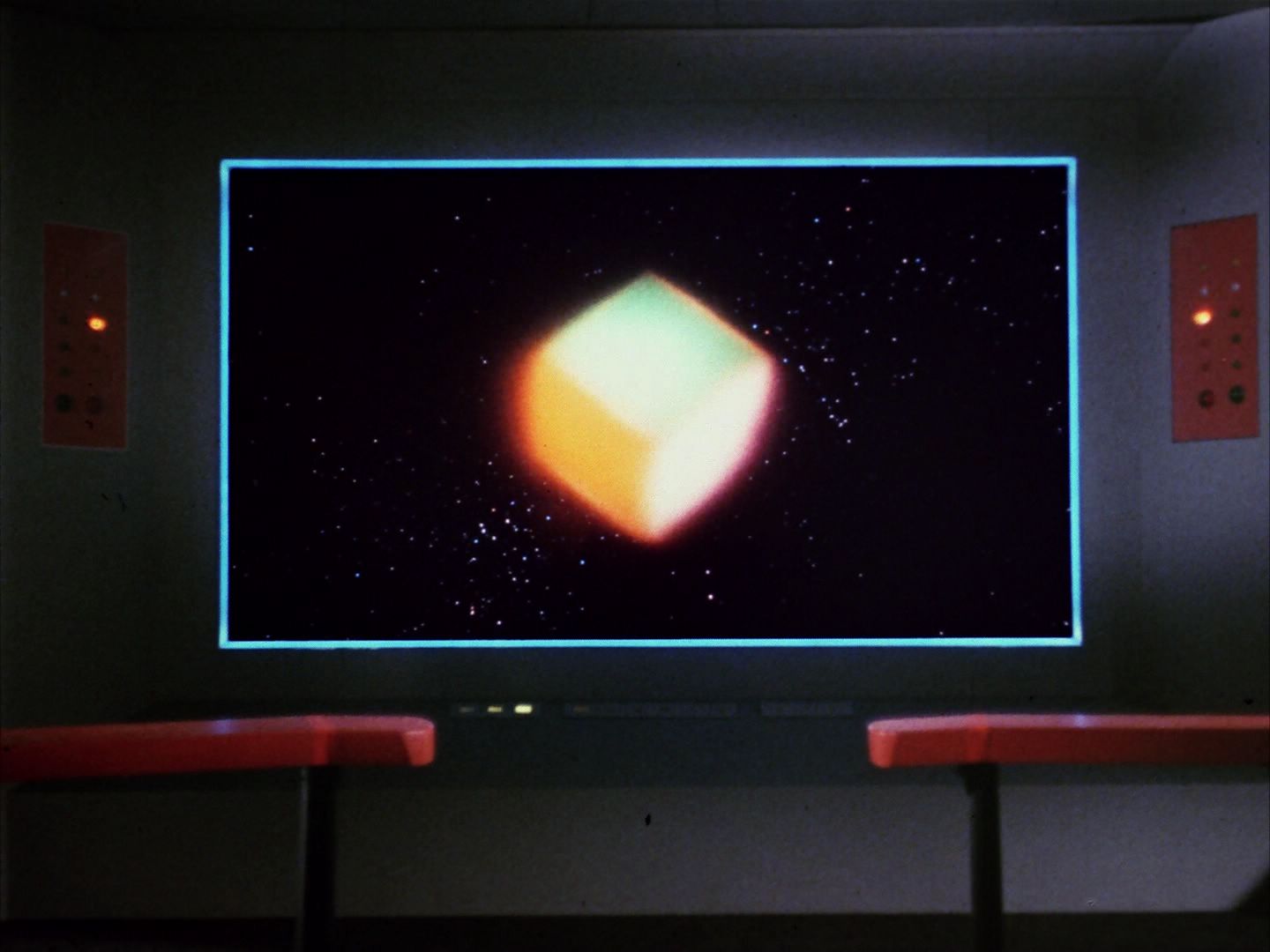 ariane179254_StarTrek_1x10_TheCorbomiteManouver_0779.jpg