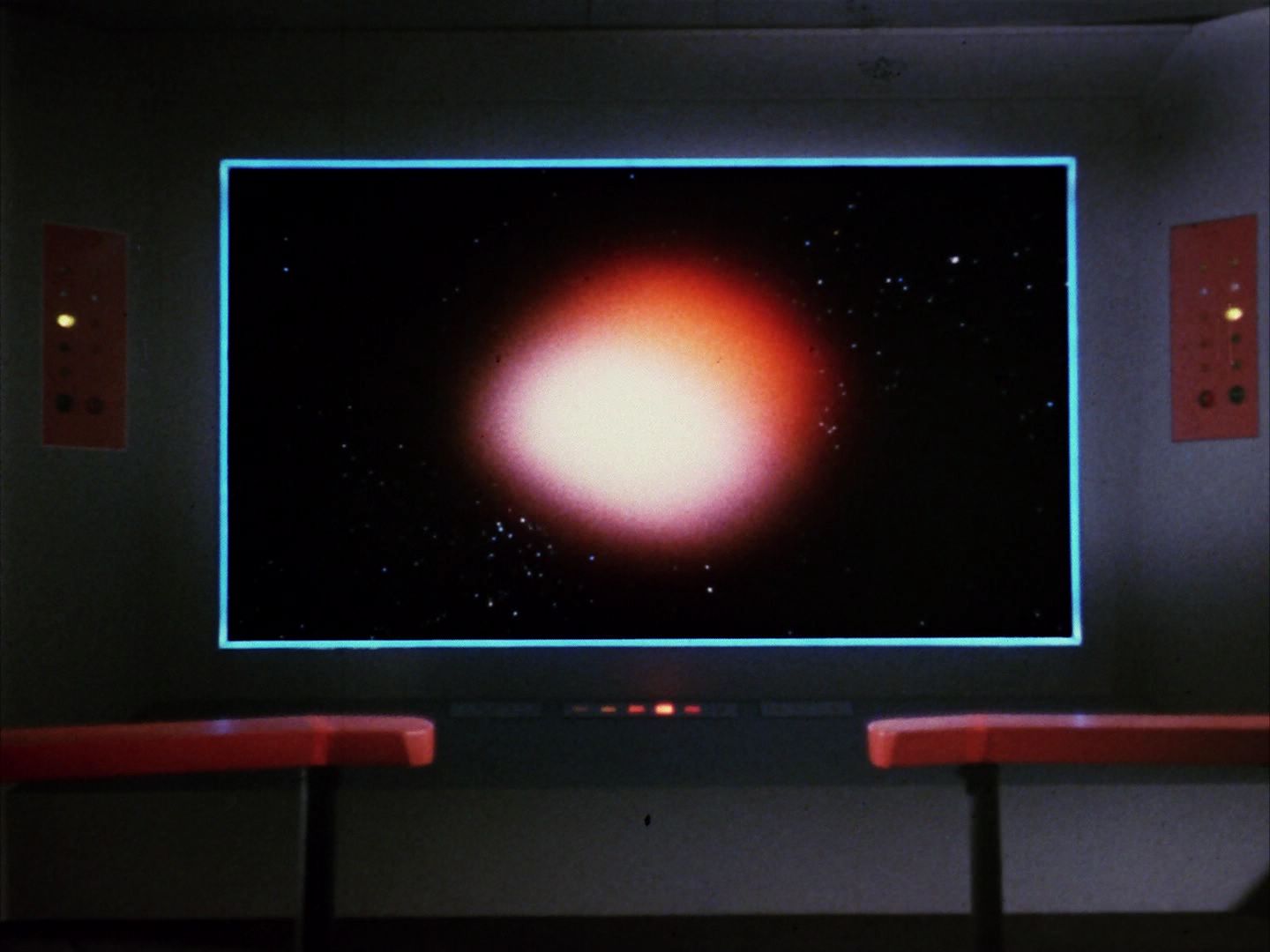 ariane179254_StarTrek_1x10_TheCorbomiteManouver_0793.jpg