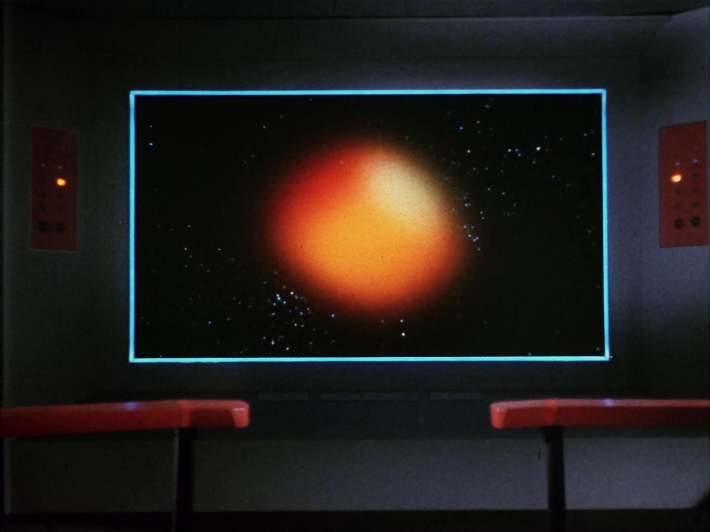 ariane179254_StarTrek_1x10_TheCorbomiteManouver_0809.jpg