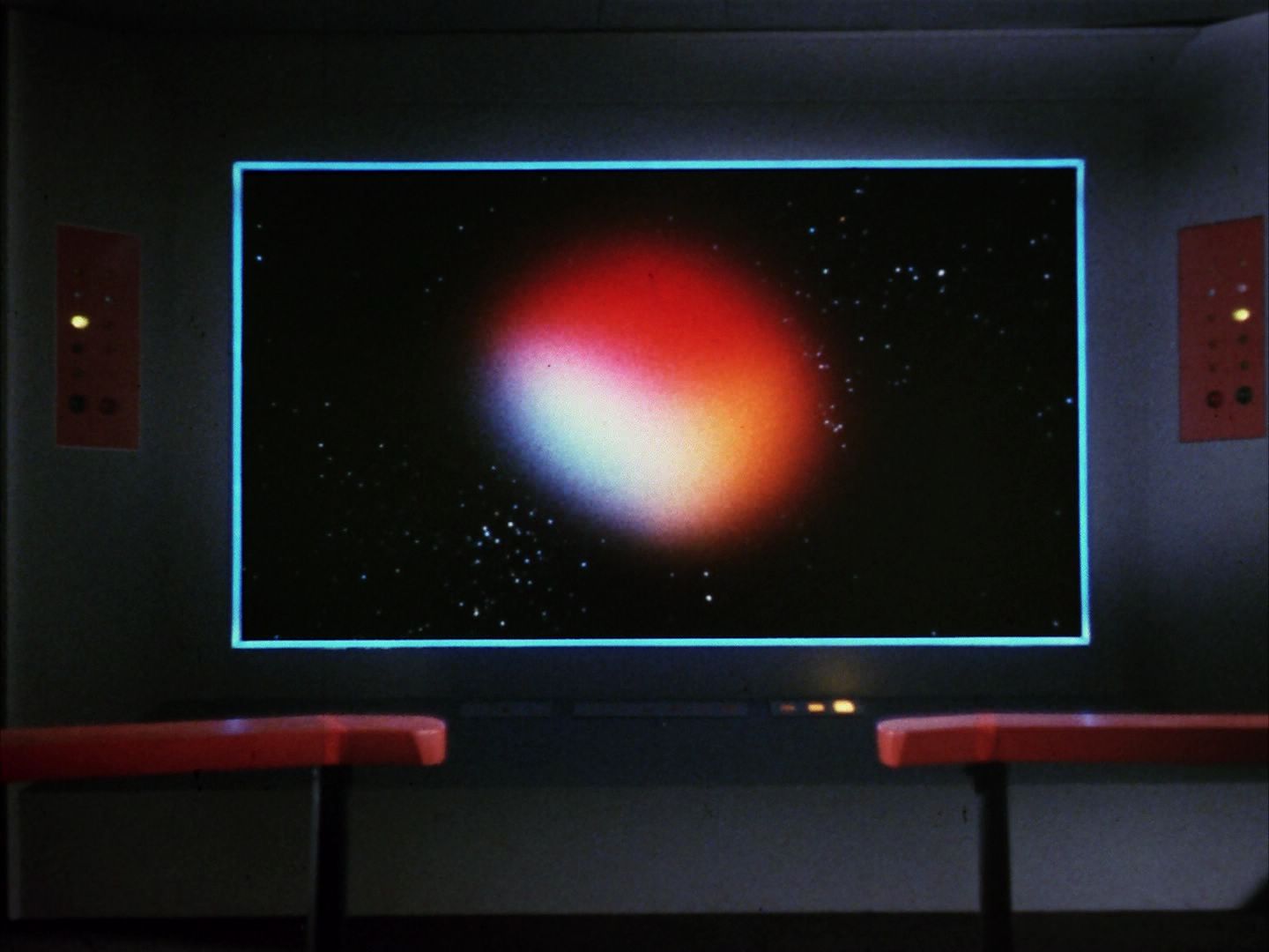 ariane179254_StarTrek_1x10_TheCorbomiteManouver_0824.jpg