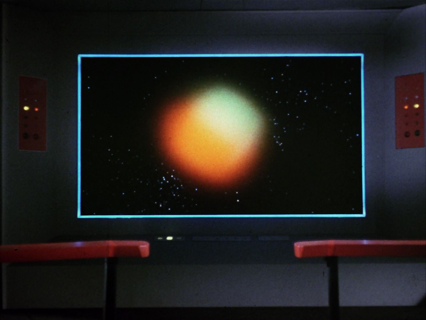 ariane179254_StarTrek_1x10_TheCorbomiteManouver_0825.jpg