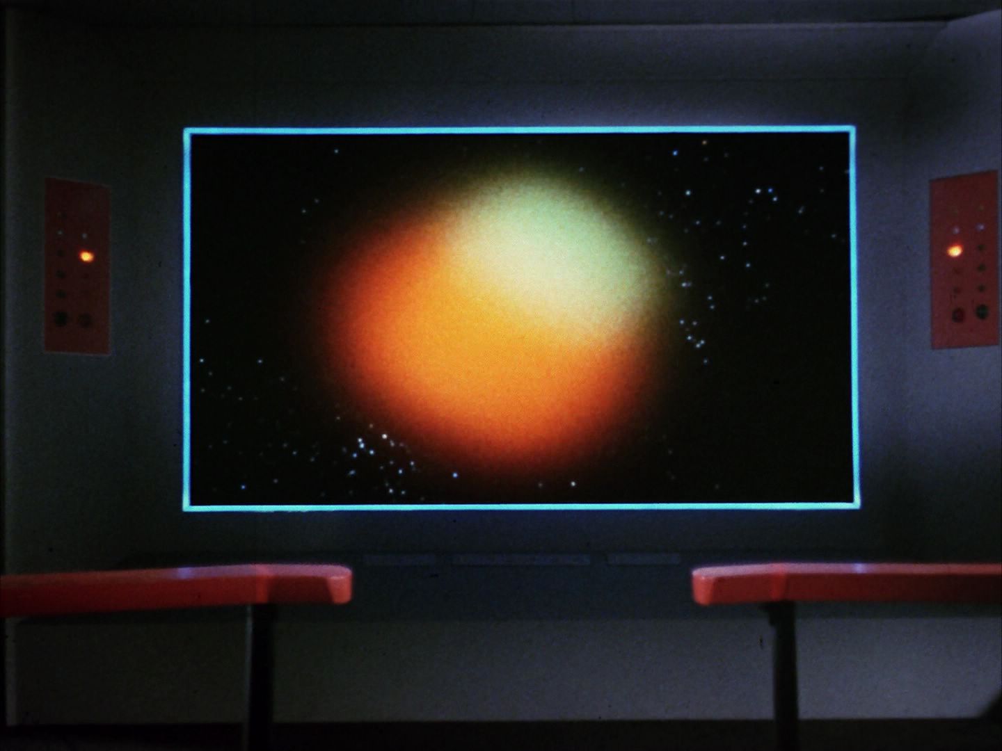 ariane179254_StarTrek_1x10_TheCorbomiteManouver_0852.jpg