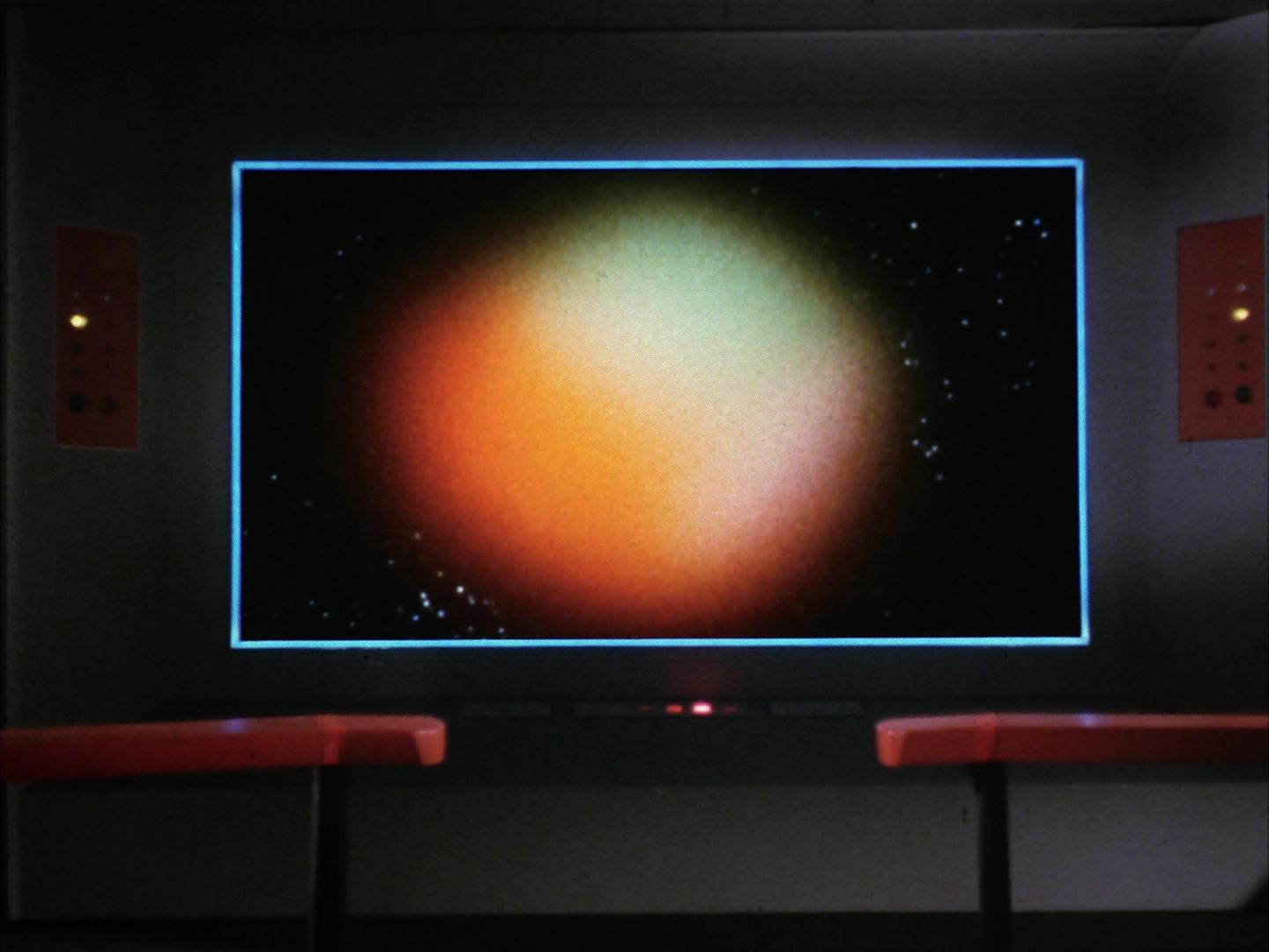 ariane179254_StarTrek_1x10_TheCorbomiteManouver_0877.jpg