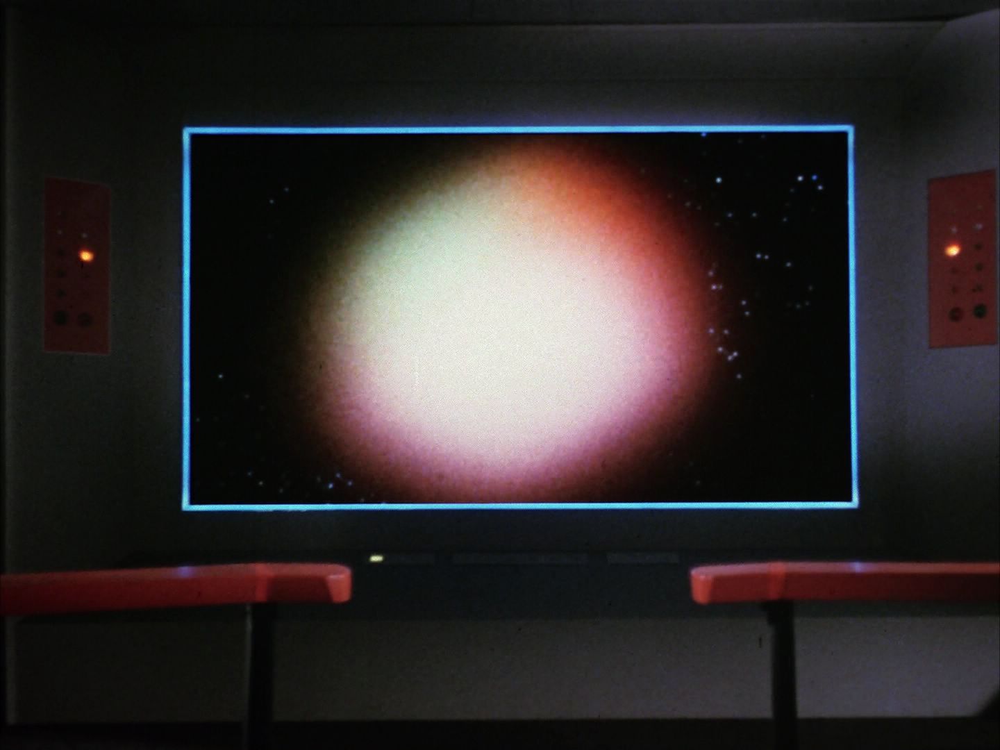 ariane179254_StarTrek_1x10_TheCorbomiteManouver_0878.jpg
