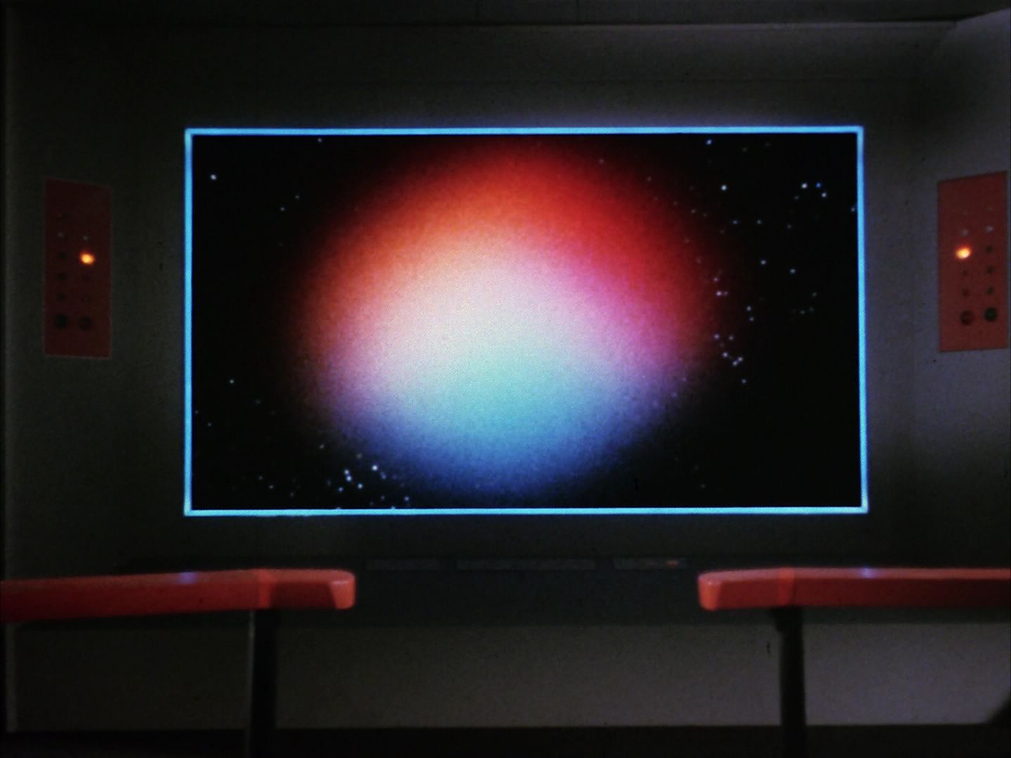 ariane179254_StarTrek_1x10_TheCorbomiteManouver_0880.jpg