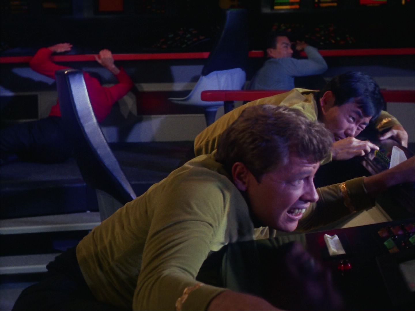 ariane179254_StarTrek_1x10_TheCorbomiteManouver_0921.jpg