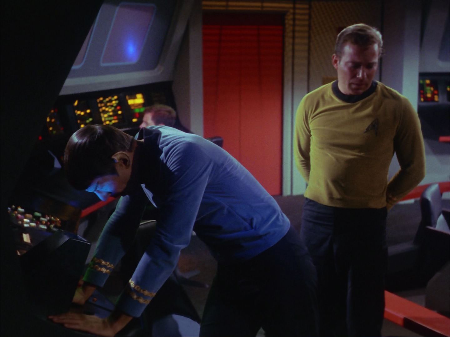 ariane179254_StarTrek_1x10_TheCorbomiteManouver_0952.jpg