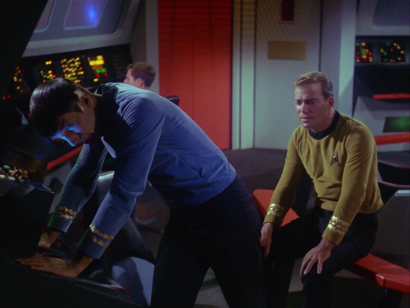 ariane179254_StarTrek_1x10_TheCorbomiteManouver_0959.jpg