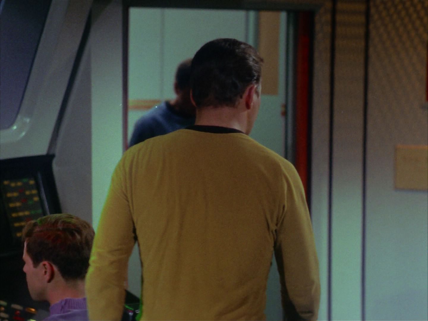ariane179254_StarTrek_1x10_TheCorbomiteManouver_1018.jpg