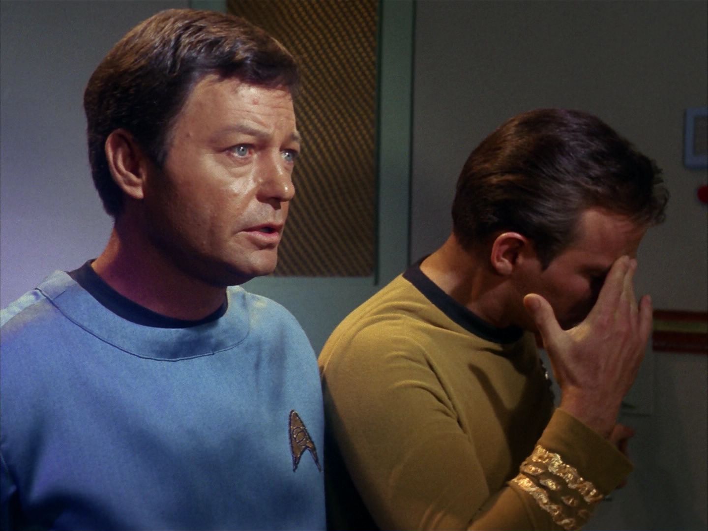 ariane179254_StarTrek_1x10_TheCorbomiteManouver_1069.jpg