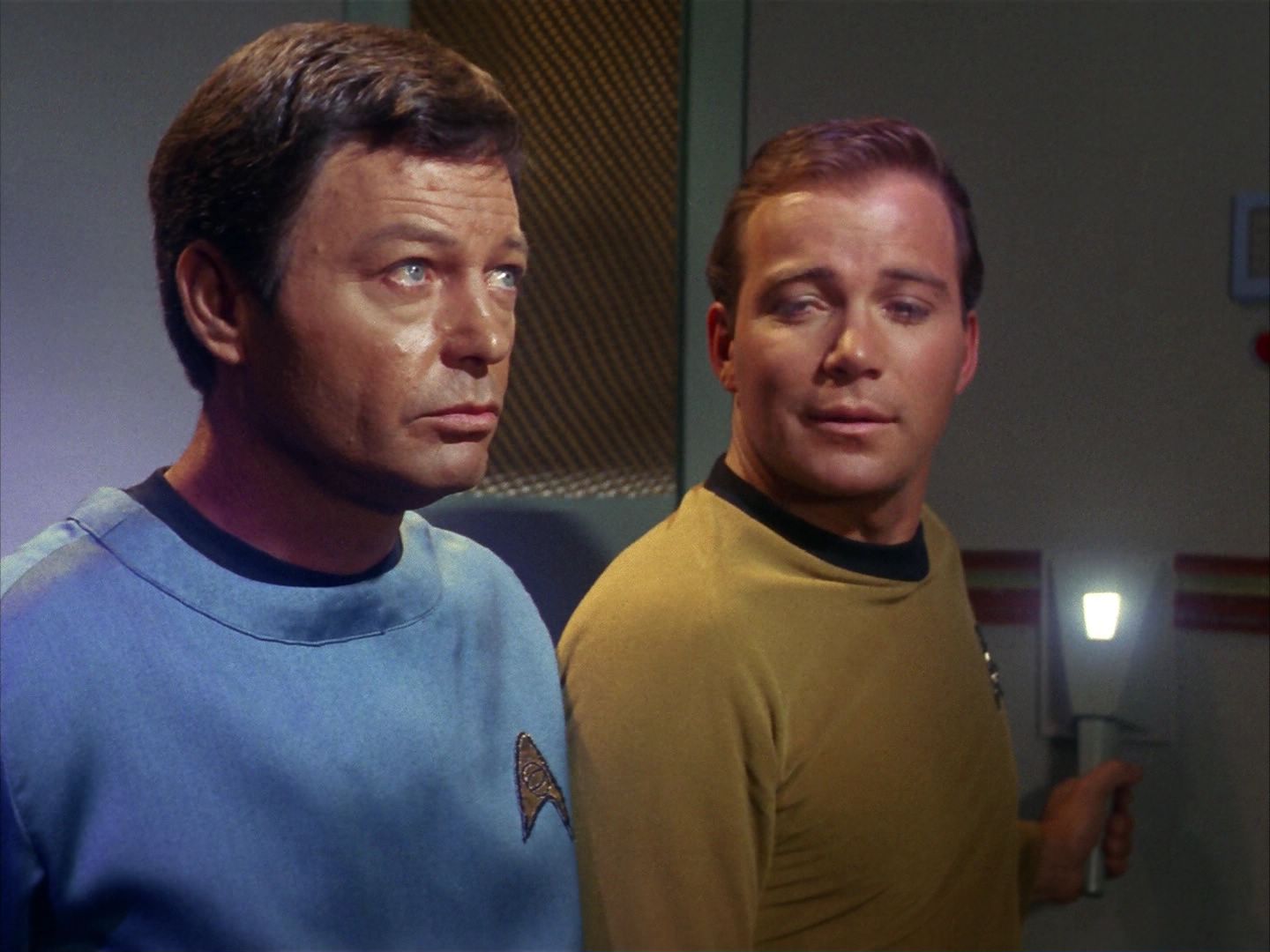 ariane179254_StarTrek_1x10_TheCorbomiteManouver_1081.jpg