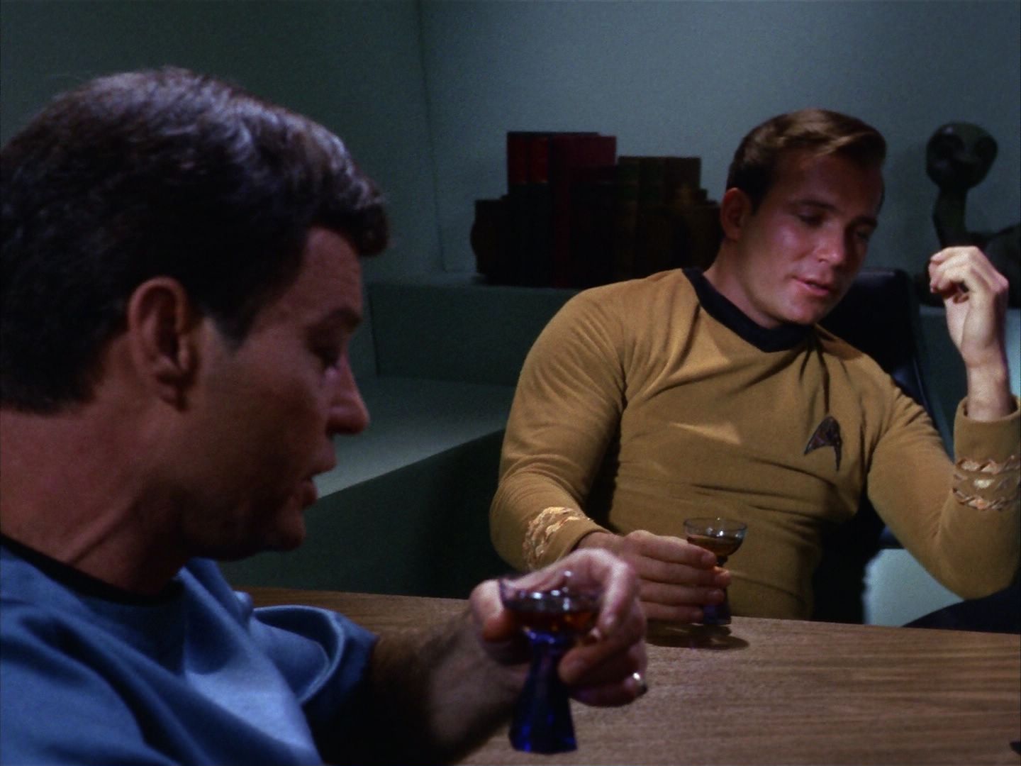 ariane179254_StarTrek_1x10_TheCorbomiteManouver_1127.jpg