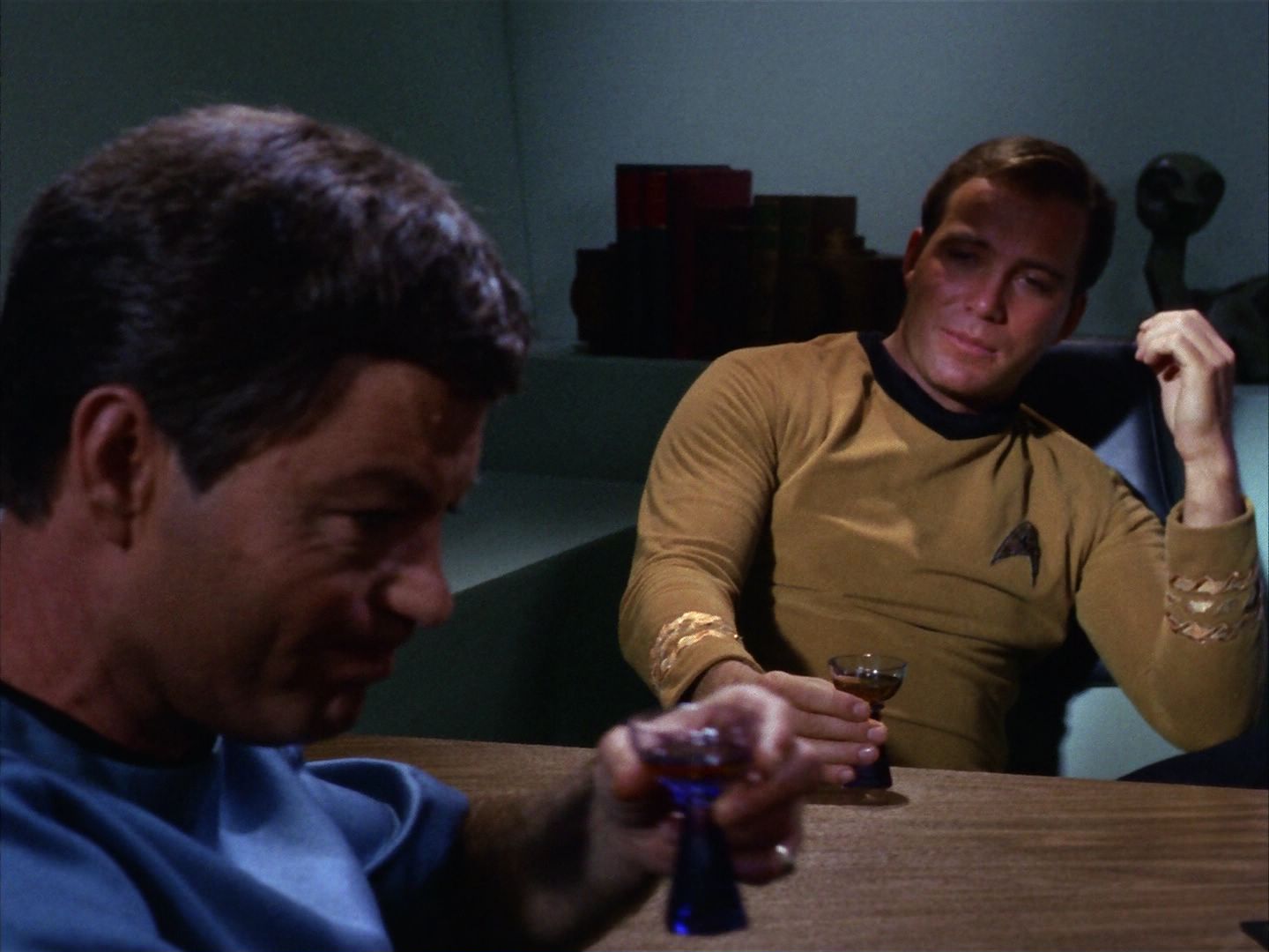 ariane179254_StarTrek_1x10_TheCorbomiteManouver_1131.jpg