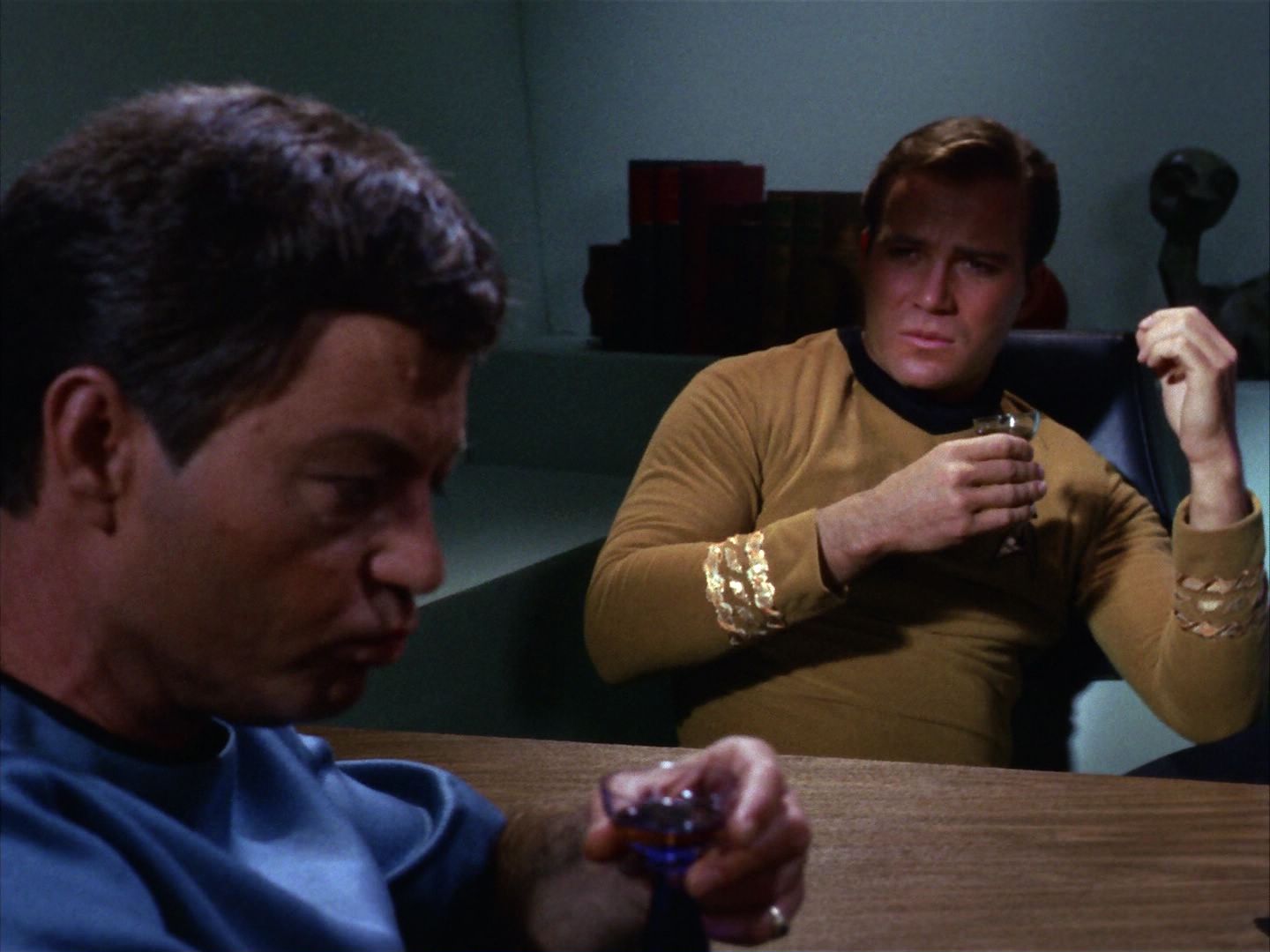ariane179254_StarTrek_1x10_TheCorbomiteManouver_1136.jpg