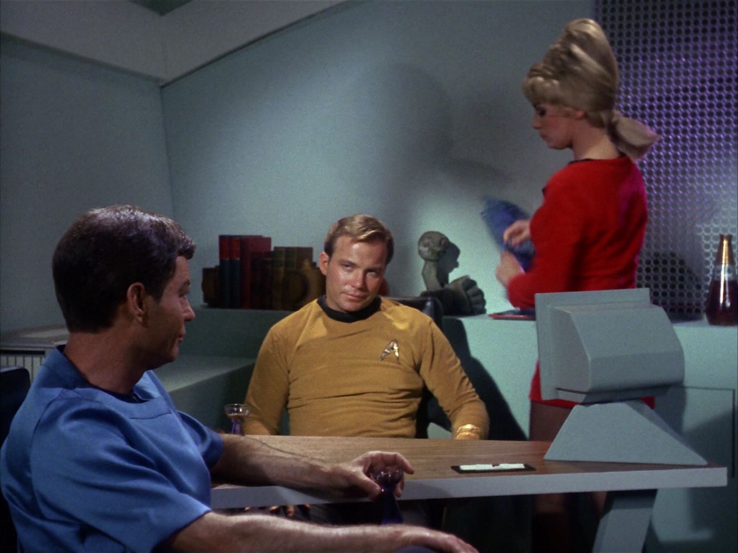ariane179254_StarTrek_1x10_TheCorbomiteManouver_1170.jpg