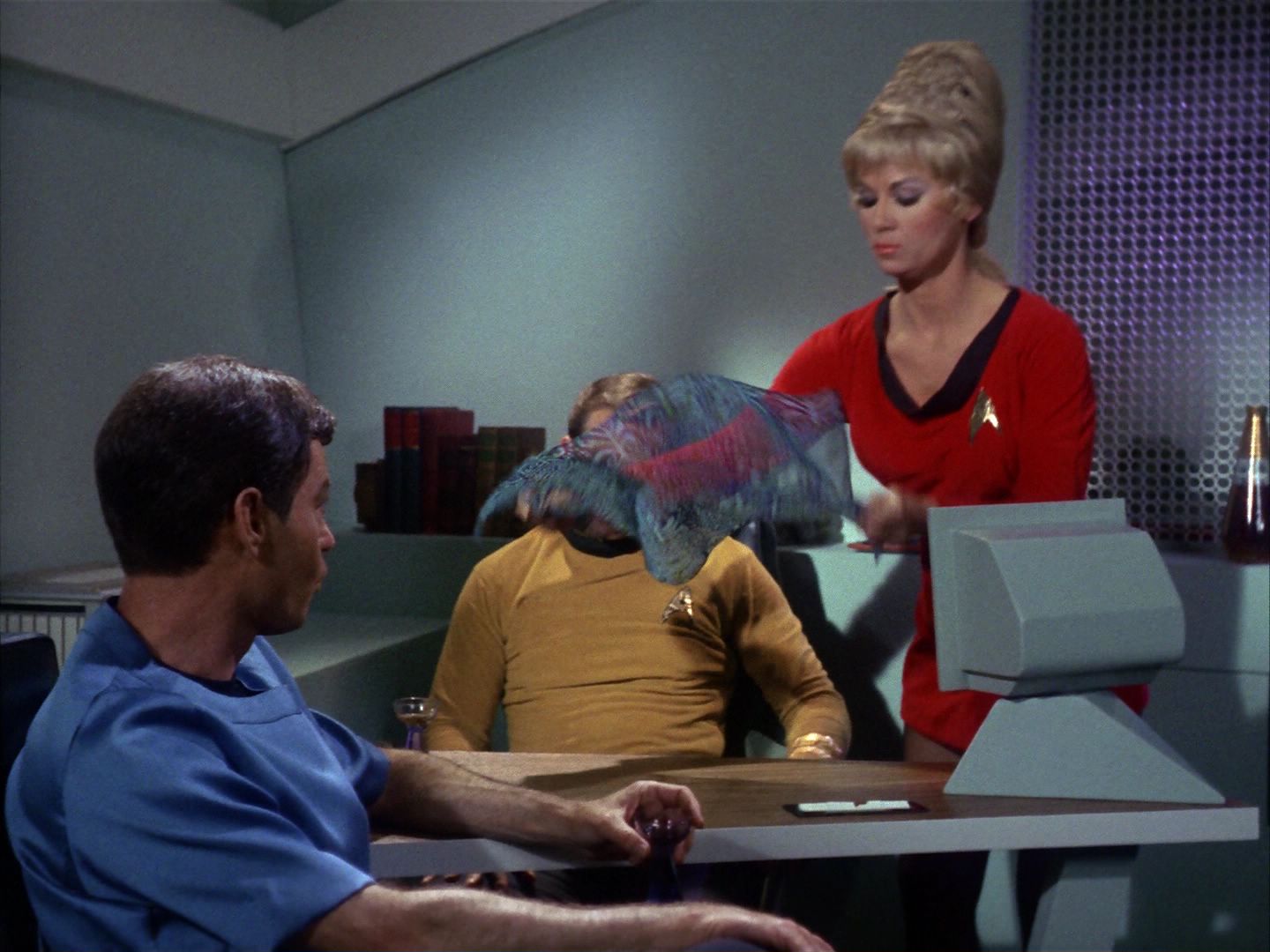 ariane179254_StarTrek_1x10_TheCorbomiteManouver_1171.jpg
