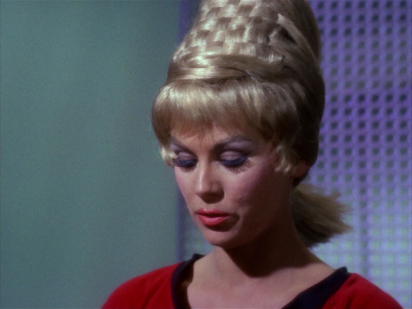 ariane179254_StarTrek_1x10_TheCorbomiteManouver_1182.jpg