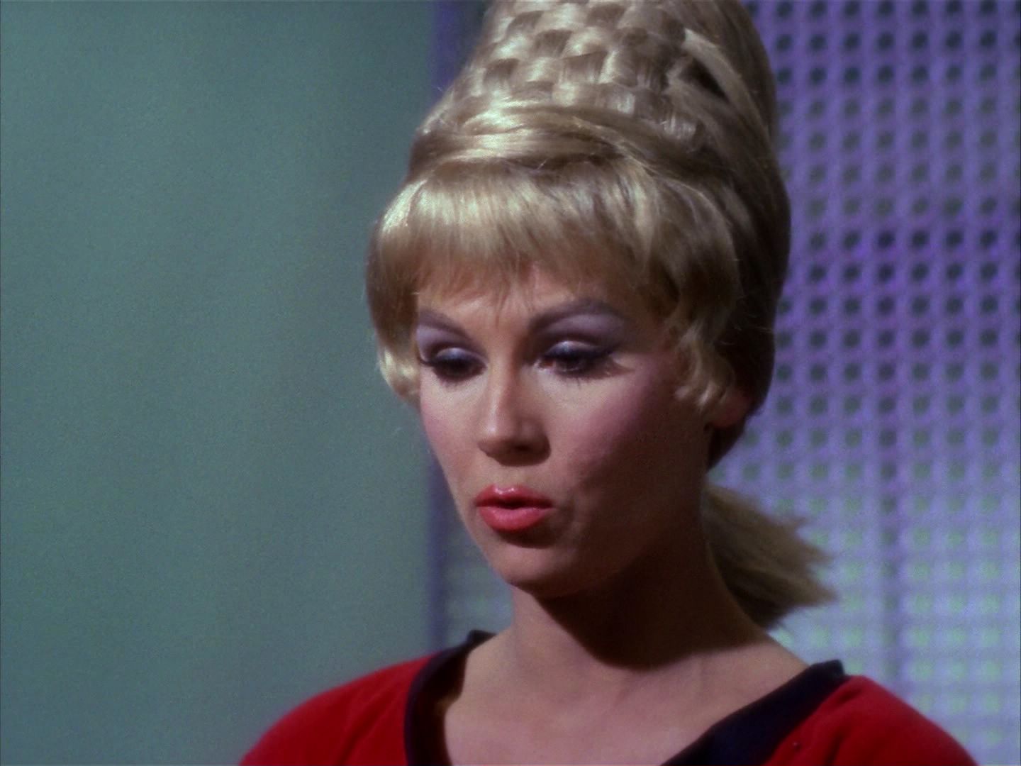 ariane179254_StarTrek_1x10_TheCorbomiteManouver_1183.jpg