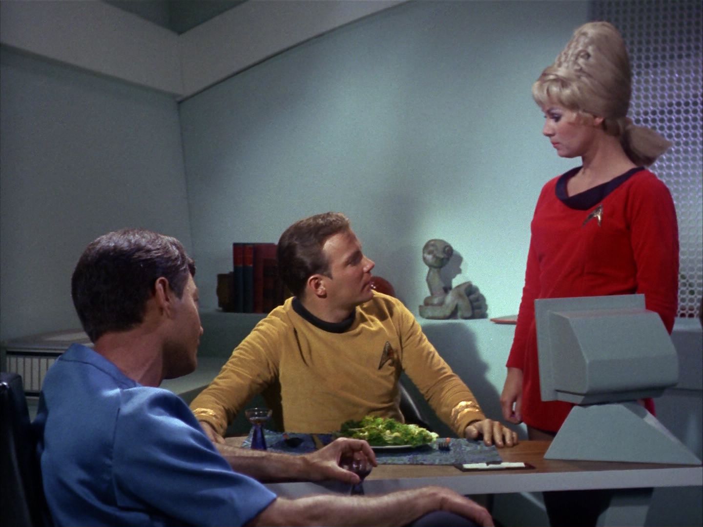 ariane179254_StarTrek_1x10_TheCorbomiteManouver_1206.jpg