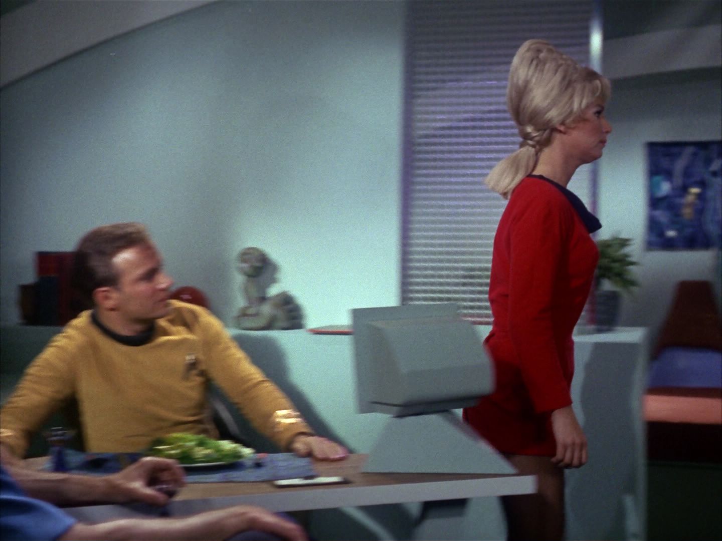 ariane179254_StarTrek_1x10_TheCorbomiteManouver_1209.jpg