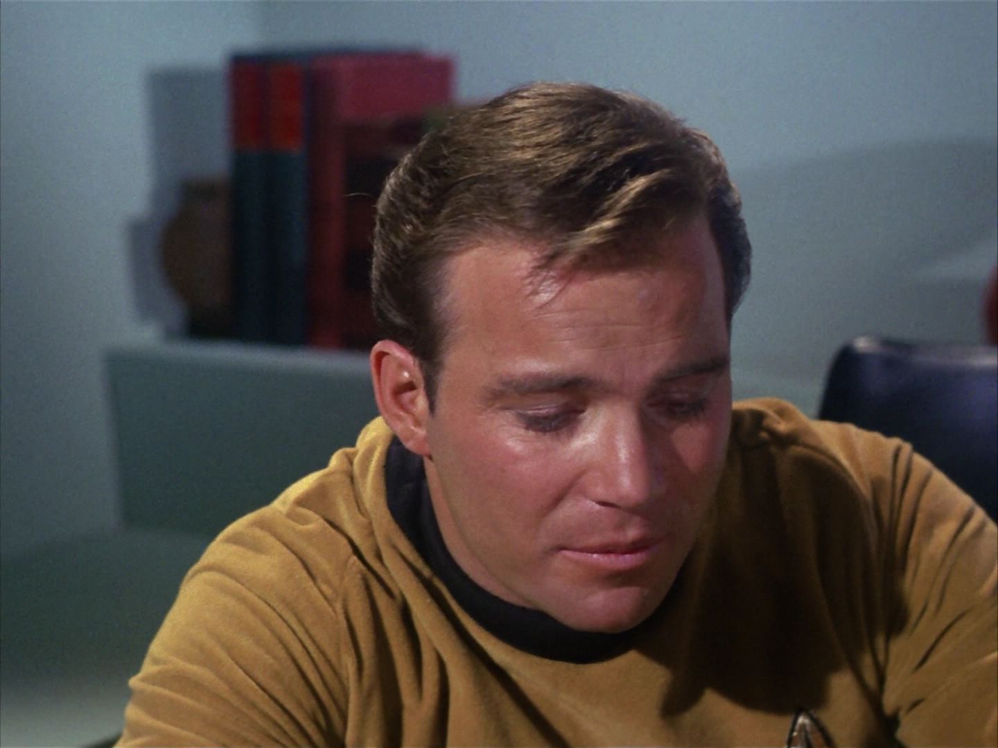 ariane179254_StarTrek_1x10_TheCorbomiteManouver_1231.jpg