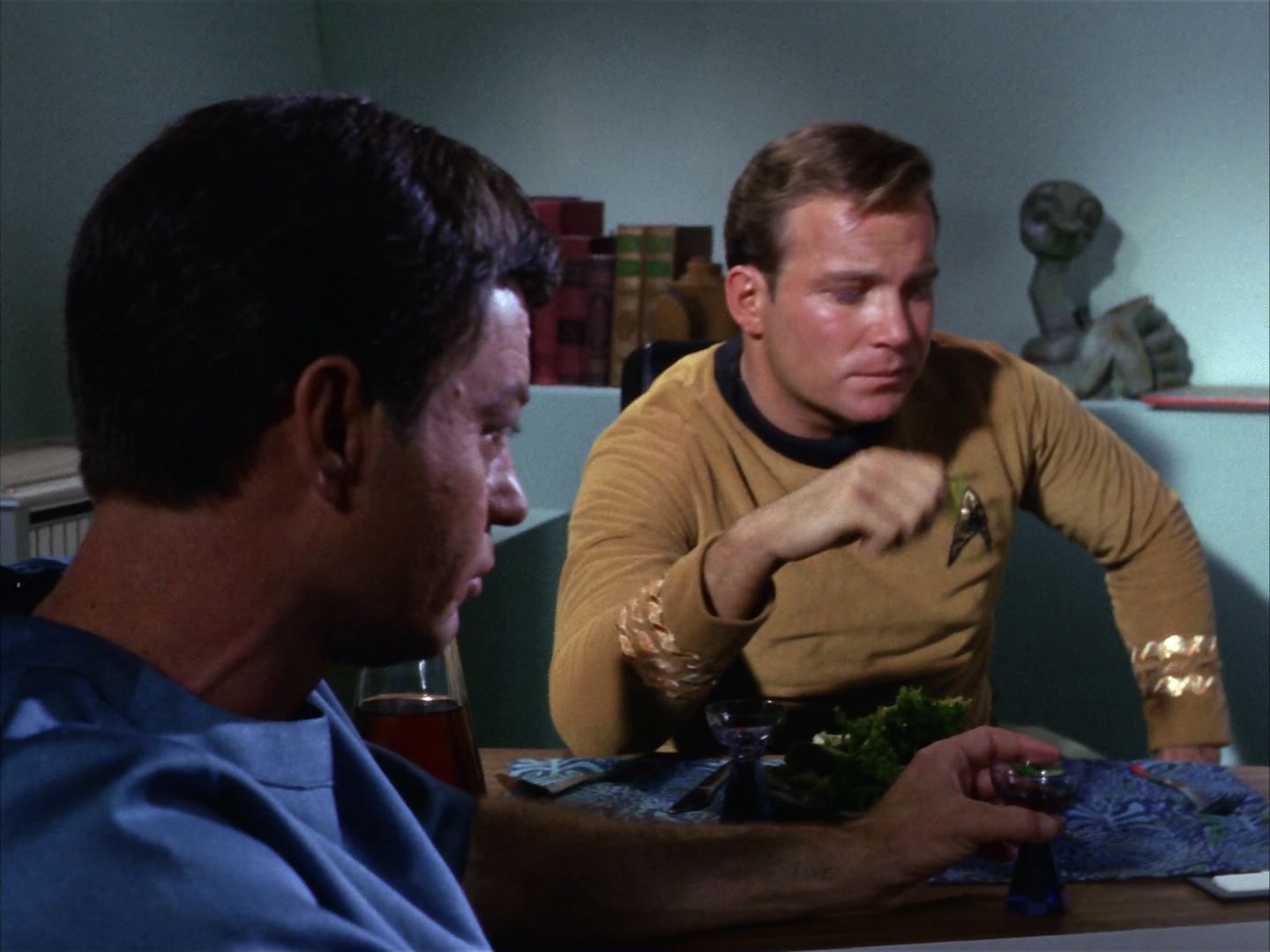 ariane179254_StarTrek_1x10_TheCorbomiteManouver_1243.jpg