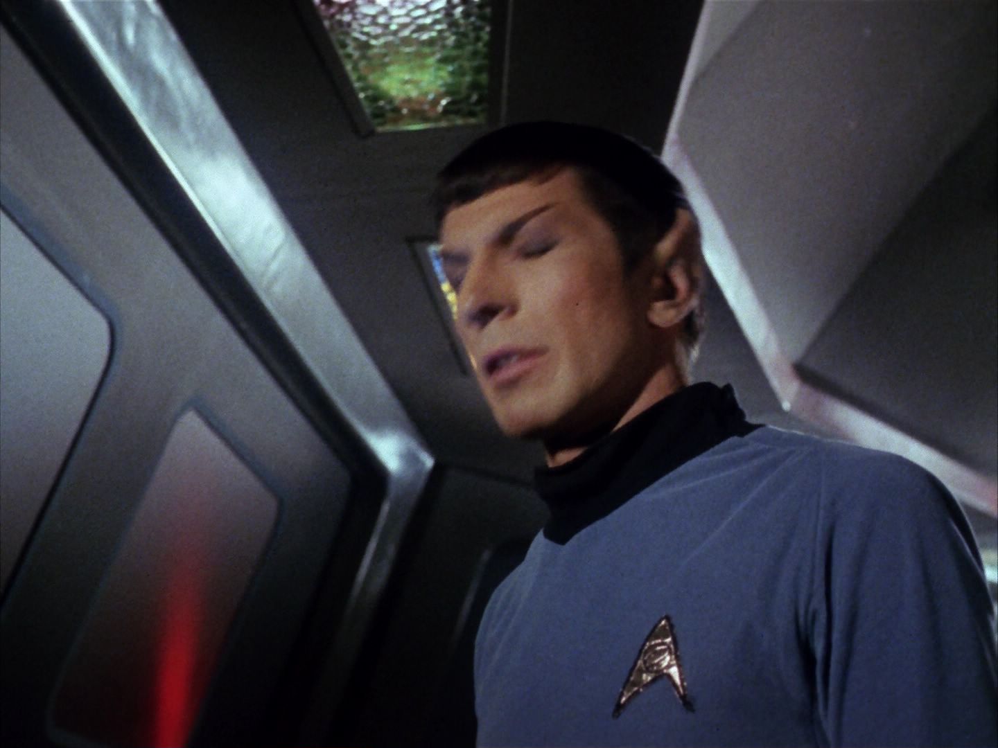 ariane179254_StarTrek_1x10_TheCorbomiteManouver_1259.jpg