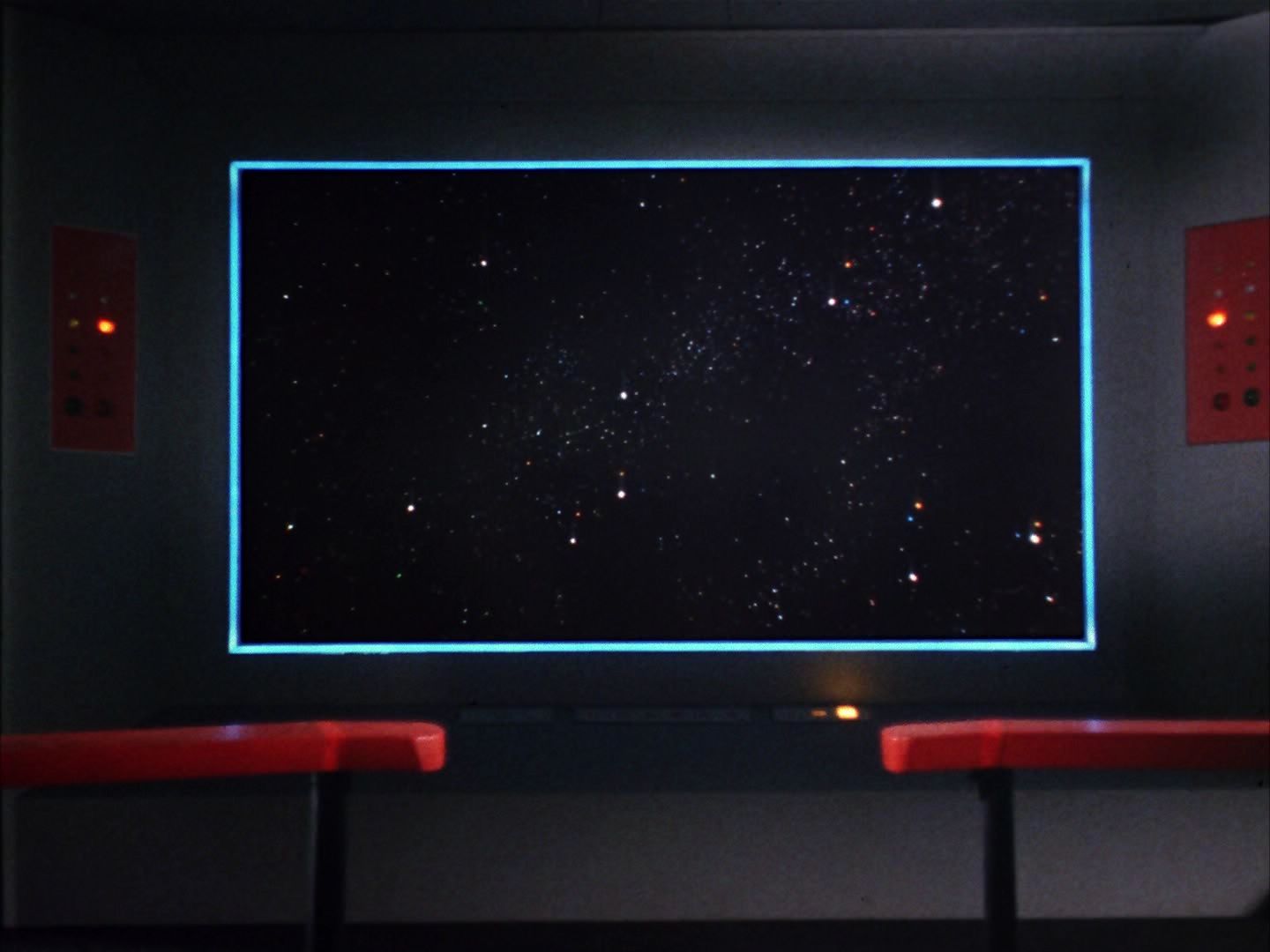 ariane179254_StarTrek_1x10_TheCorbomiteManouver_1270.jpg
