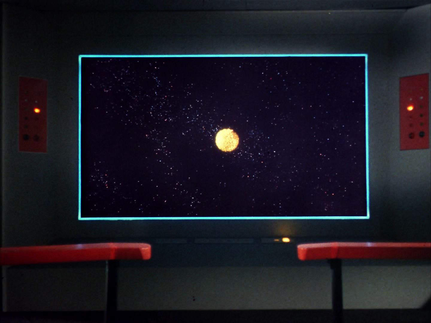 ariane179254_StarTrek_1x10_TheCorbomiteManouver_1307.jpg