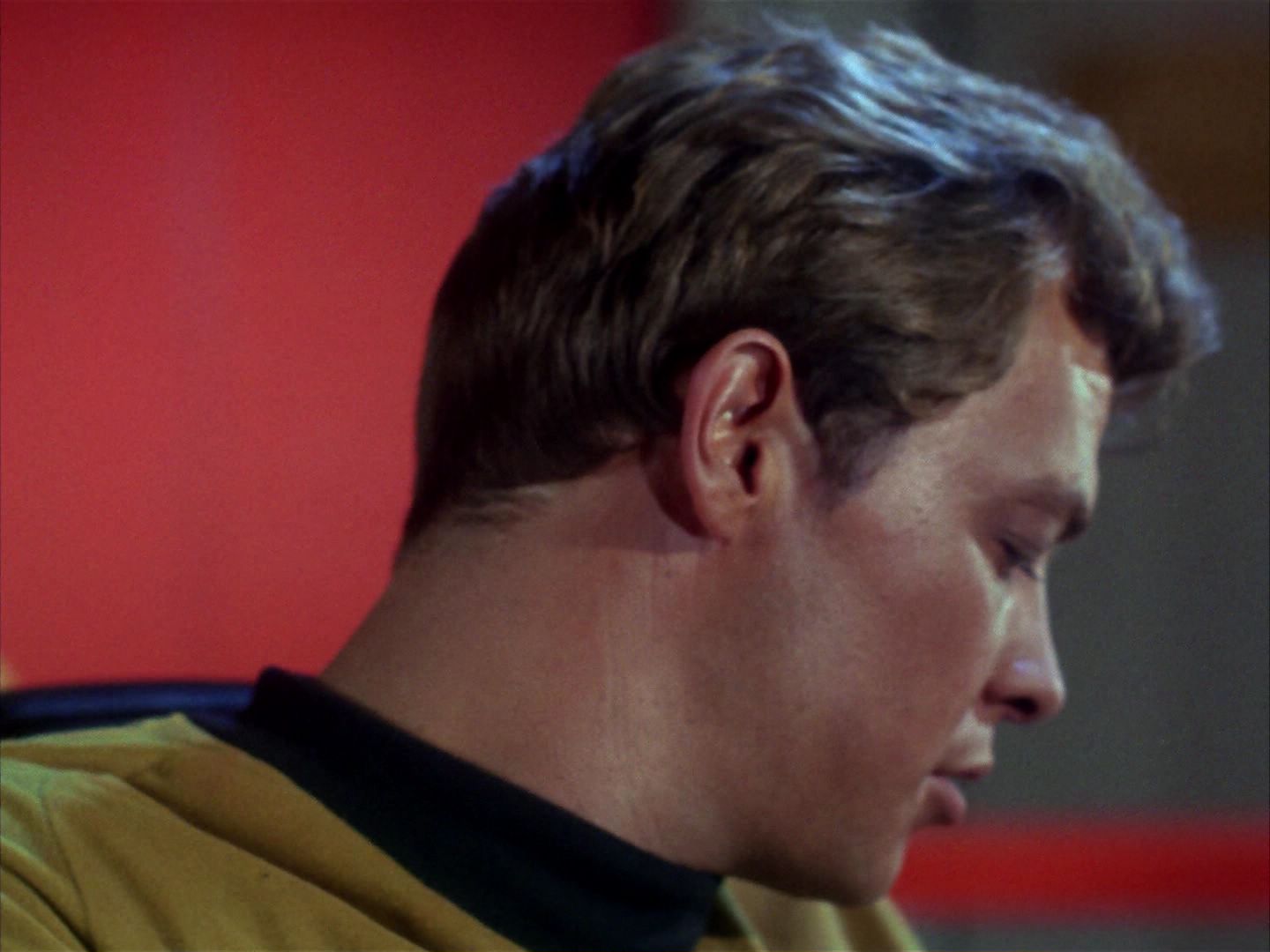 ariane179254_StarTrek_1x10_TheCorbomiteManouver_1314.jpg