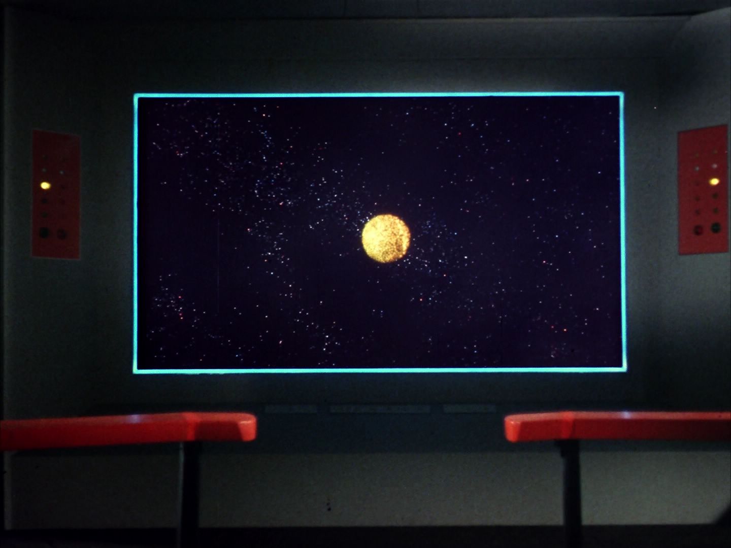ariane179254_StarTrek_1x10_TheCorbomiteManouver_1316.jpg