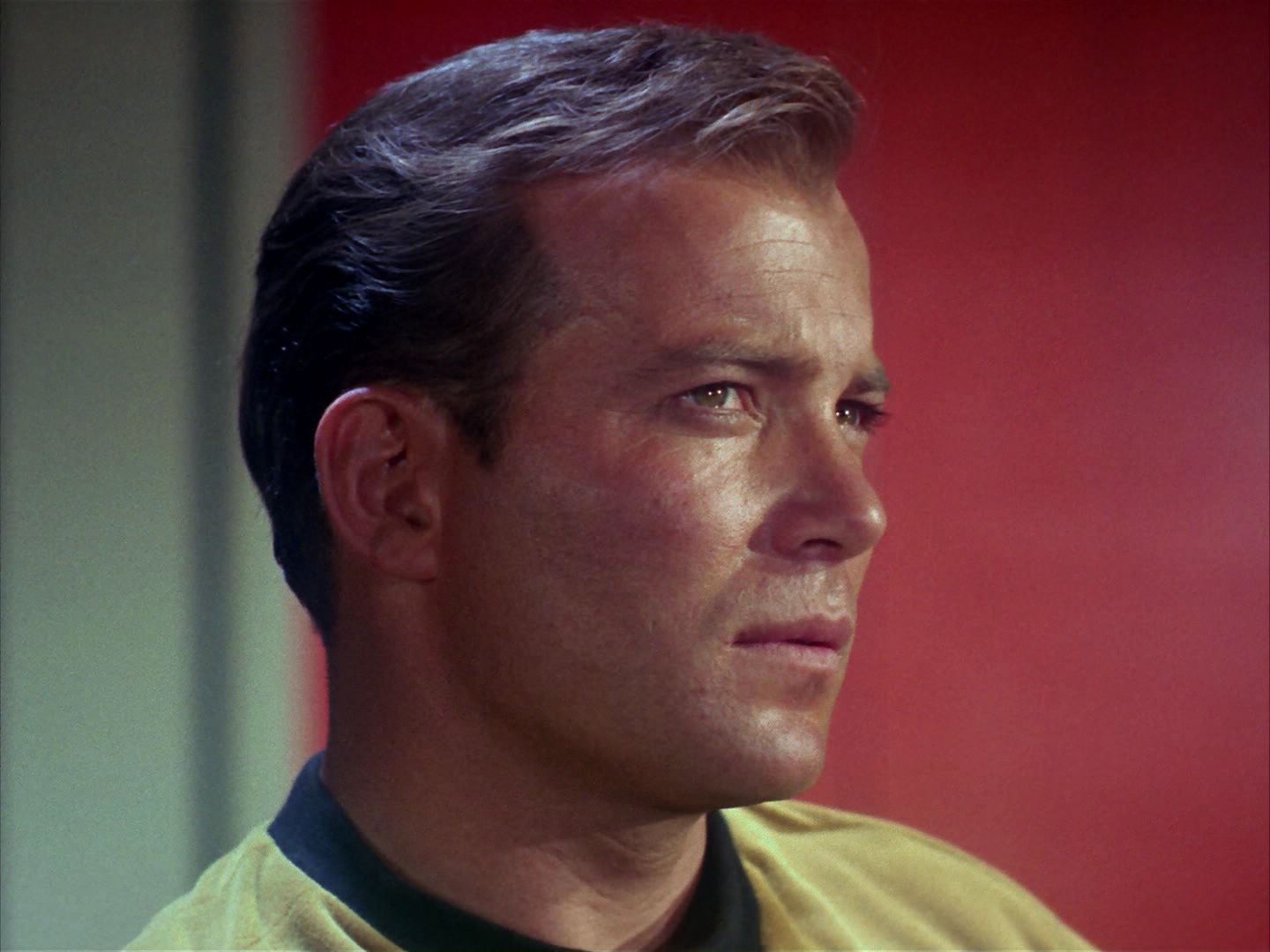ariane179254_StarTrek_1x10_TheCorbomiteManouver_1459.jpg