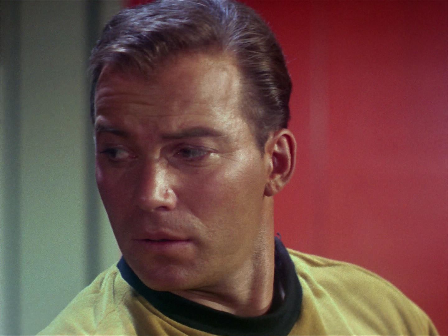 ariane179254_StarTrek_1x10_TheCorbomiteManouver_1482.jpg