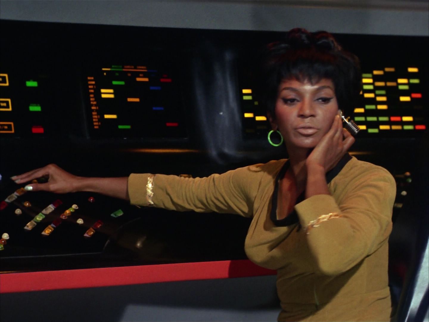 ariane179254_StarTrek_1x10_TheCorbomiteManouver_1484.jpg