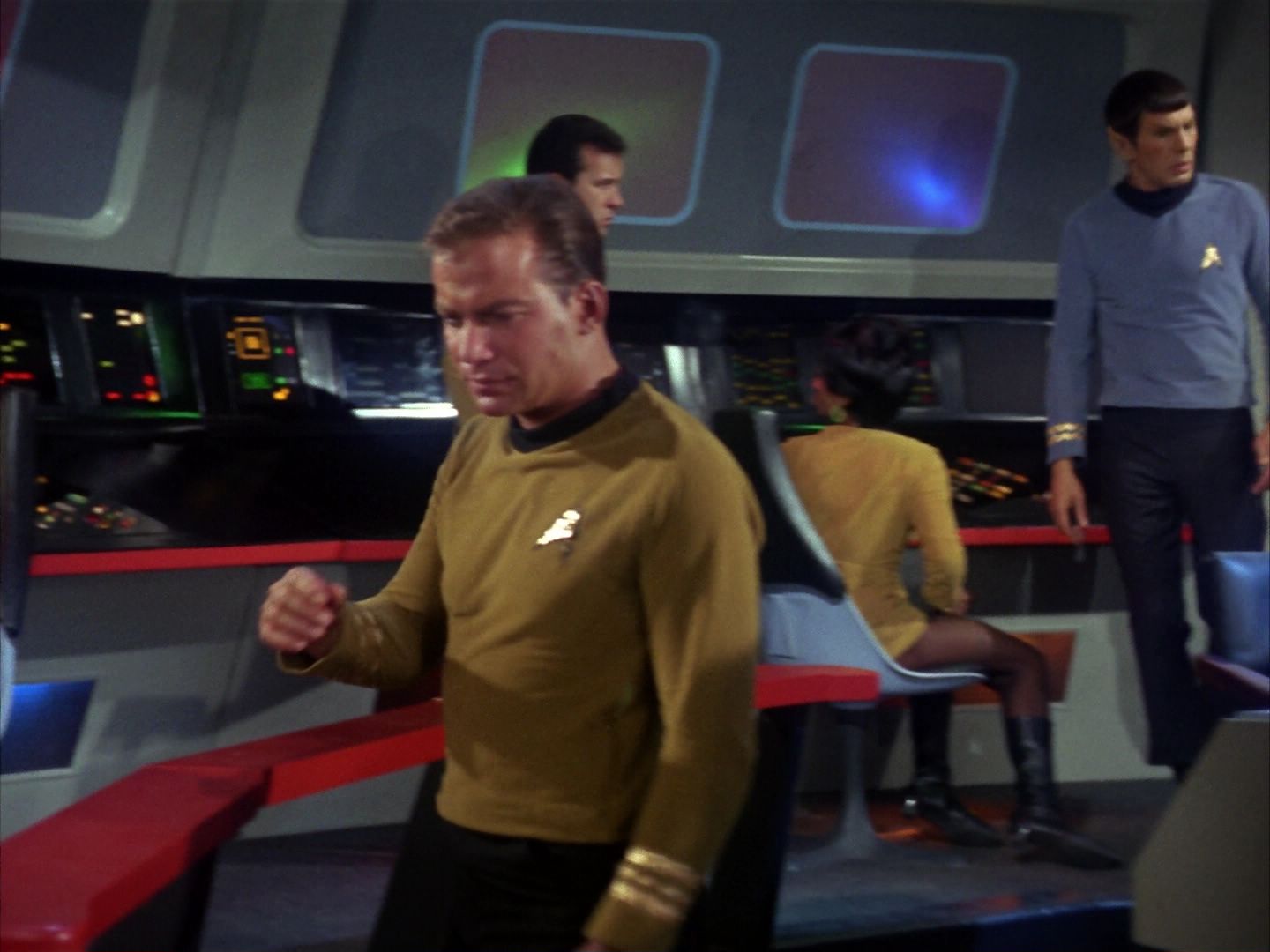 ariane179254_StarTrek_1x10_TheCorbomiteManouver_1533.jpg