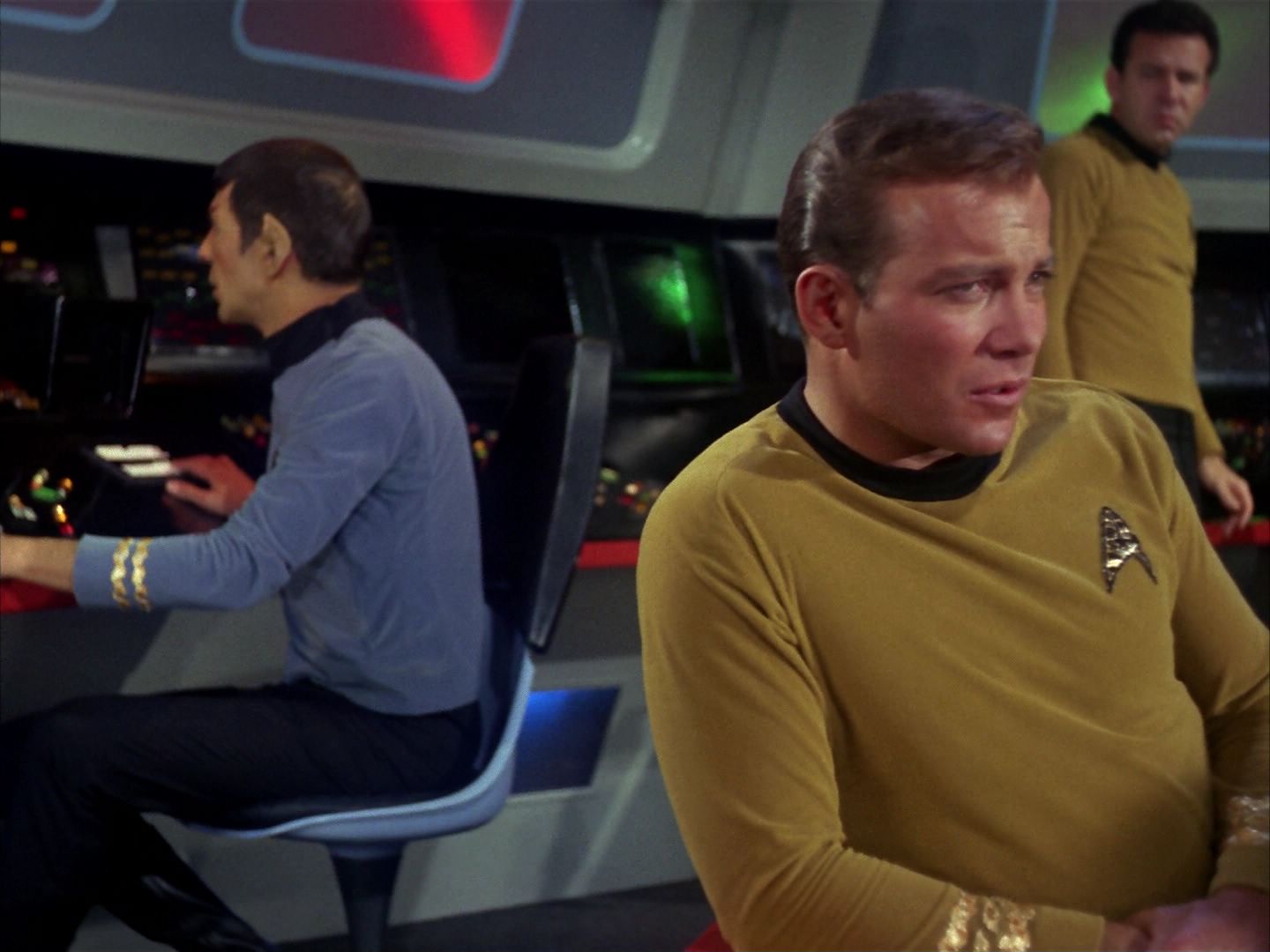 ariane179254_StarTrek_1x10_TheCorbomiteManouver_1550.jpg