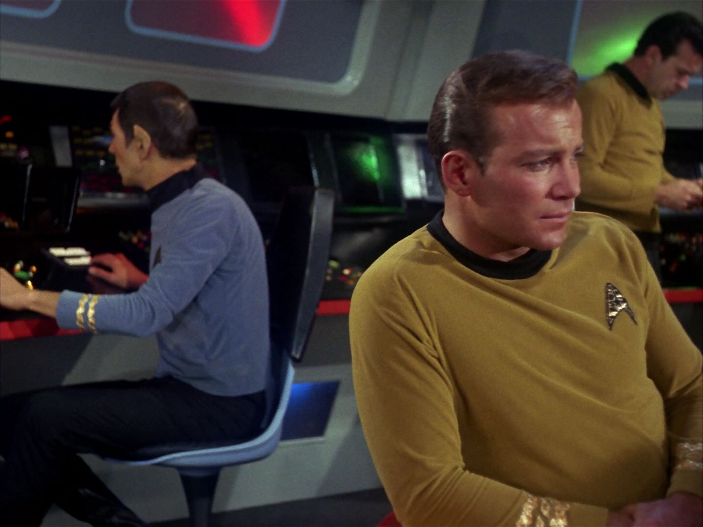 ariane179254_StarTrek_1x10_TheCorbomiteManouver_1555.jpg