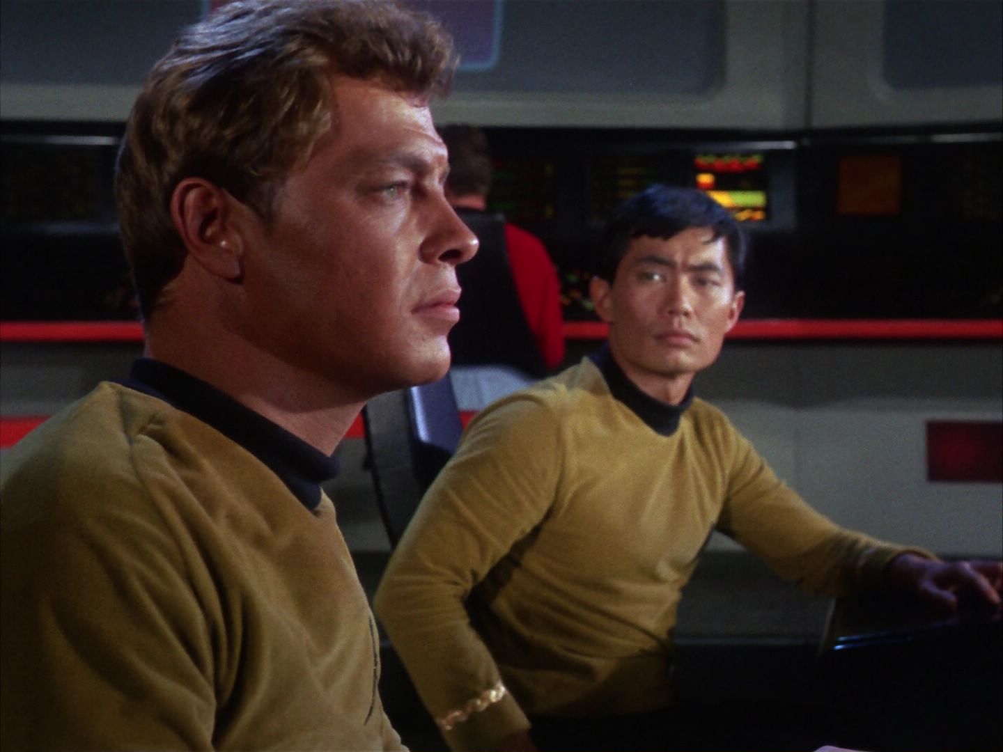 ariane179254_StarTrek_1x10_TheCorbomiteManouver_1556.jpg