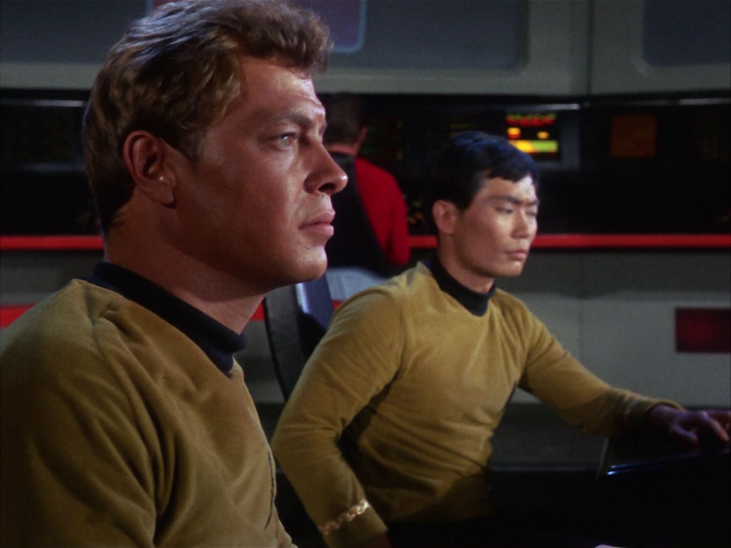 ariane179254_StarTrek_1x10_TheCorbomiteManouver_1557.jpg