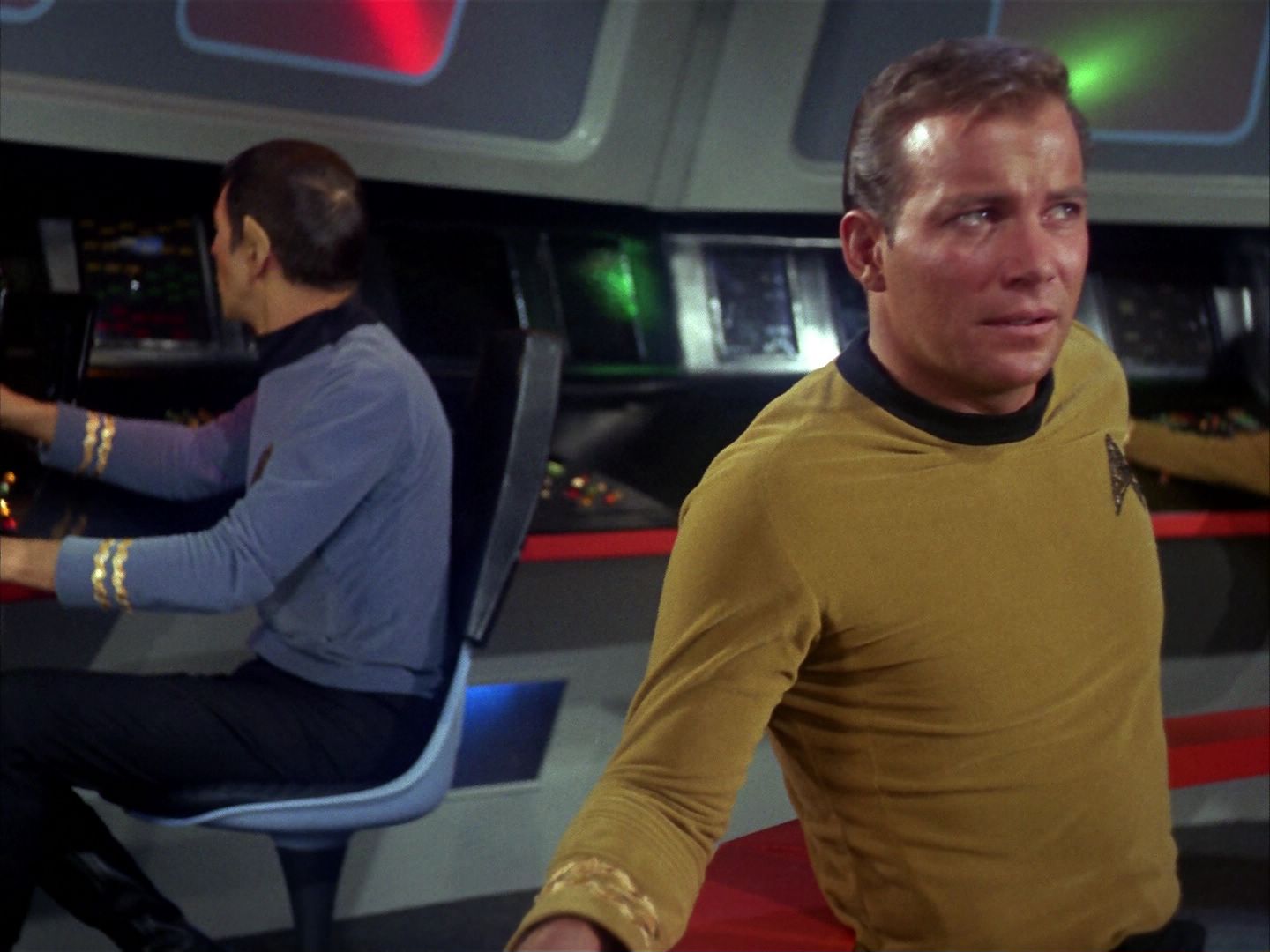 ariane179254_StarTrek_1x10_TheCorbomiteManouver_1581.jpg